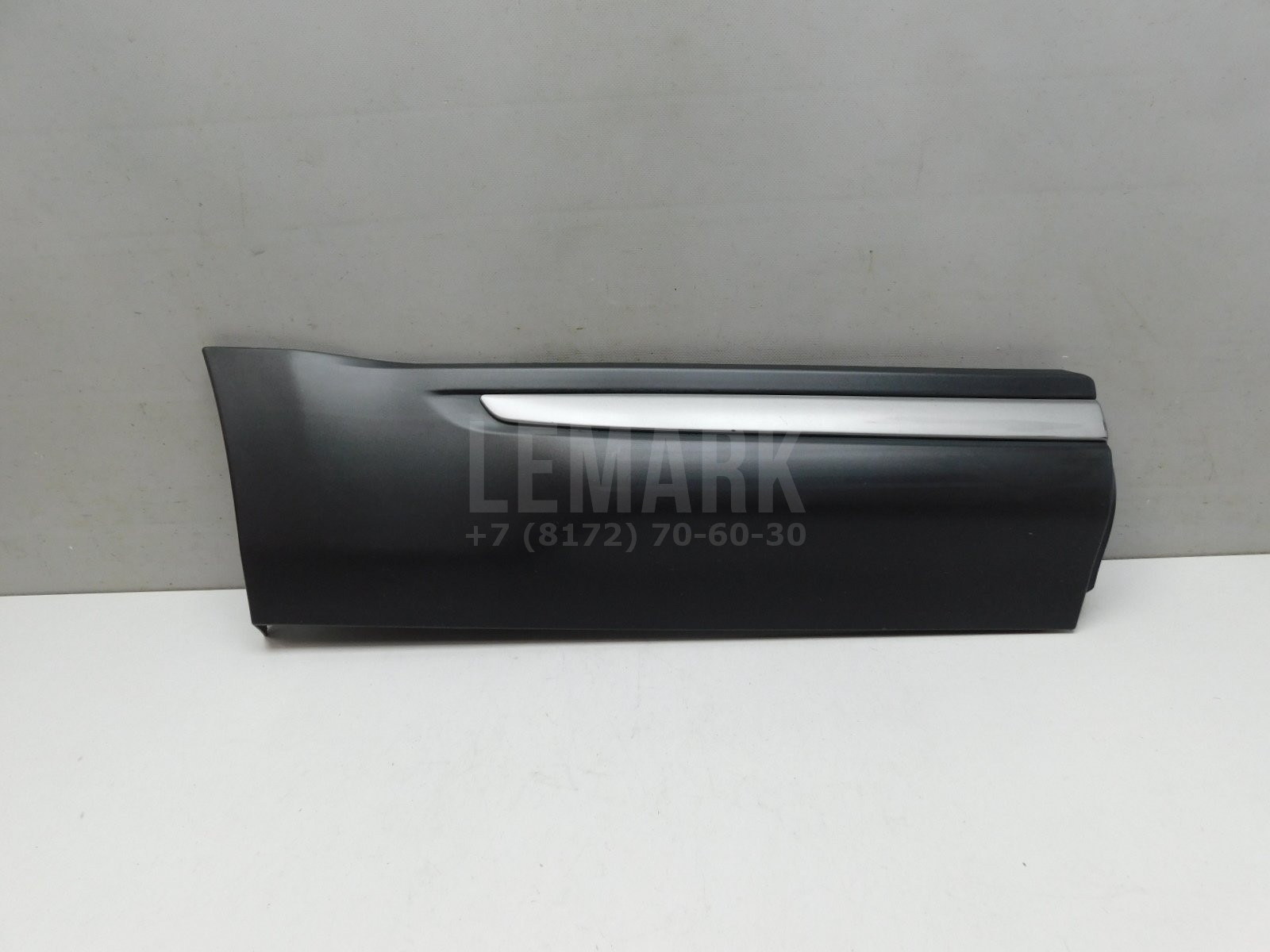 Накладка двери задней правой Land Rover Range Rover Evoque 2011-2019 BJ32274A48