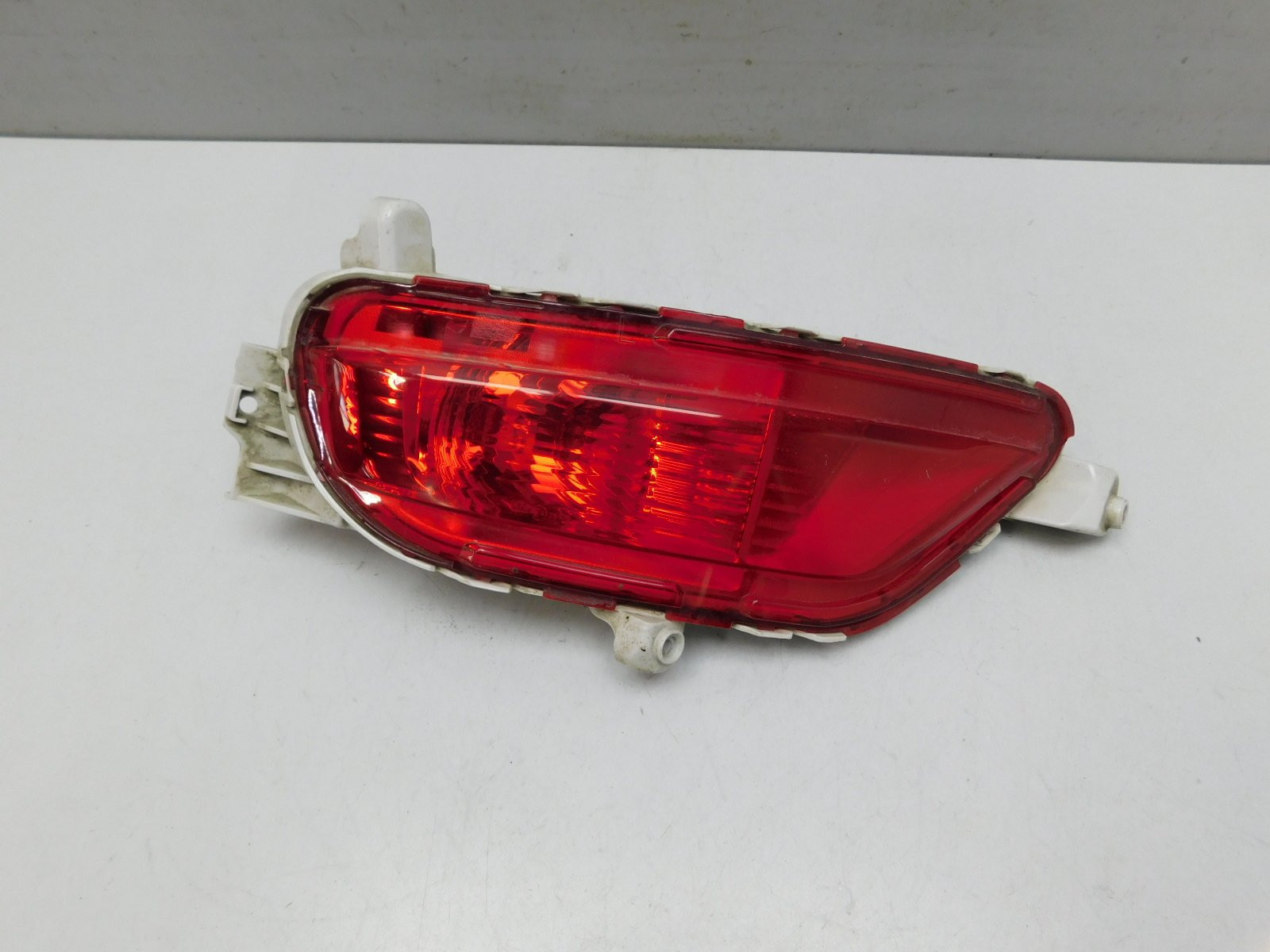 Фонарь задний в бампер левый Mazda CX 5 2017>