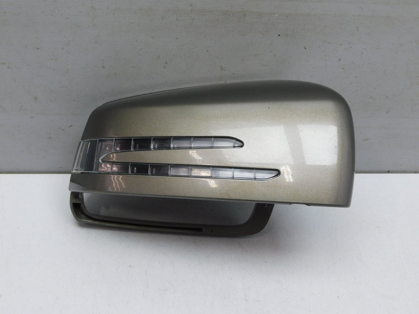 Накладка зеркала правого Mercedes-Benz GLA-Class X156 2014>