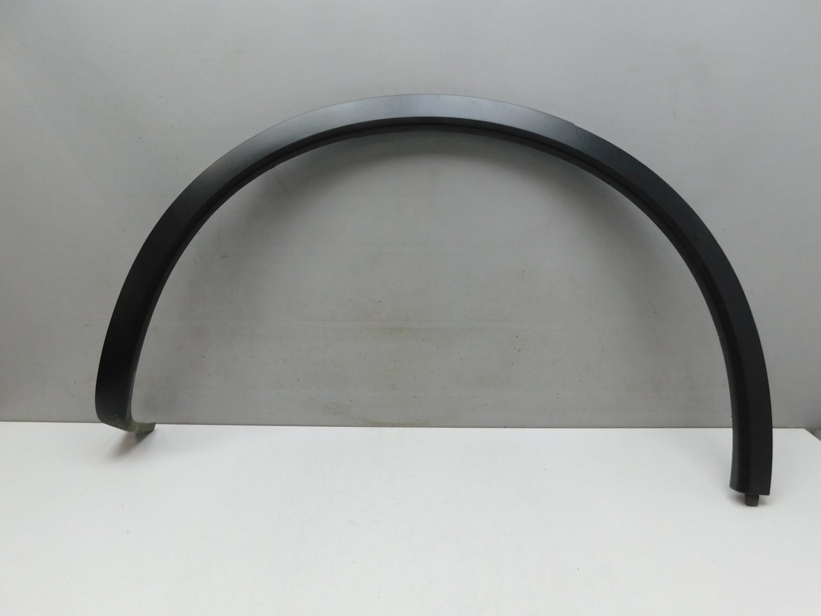 Накладка крыла заднего  правого Porsche Cayenne 2010-2017