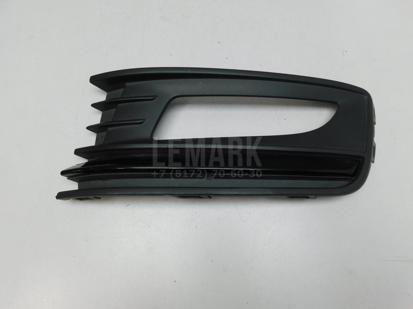 Решетка в бампер левая Volkswagen Polo Sedan 2011-2020 6RU853665F