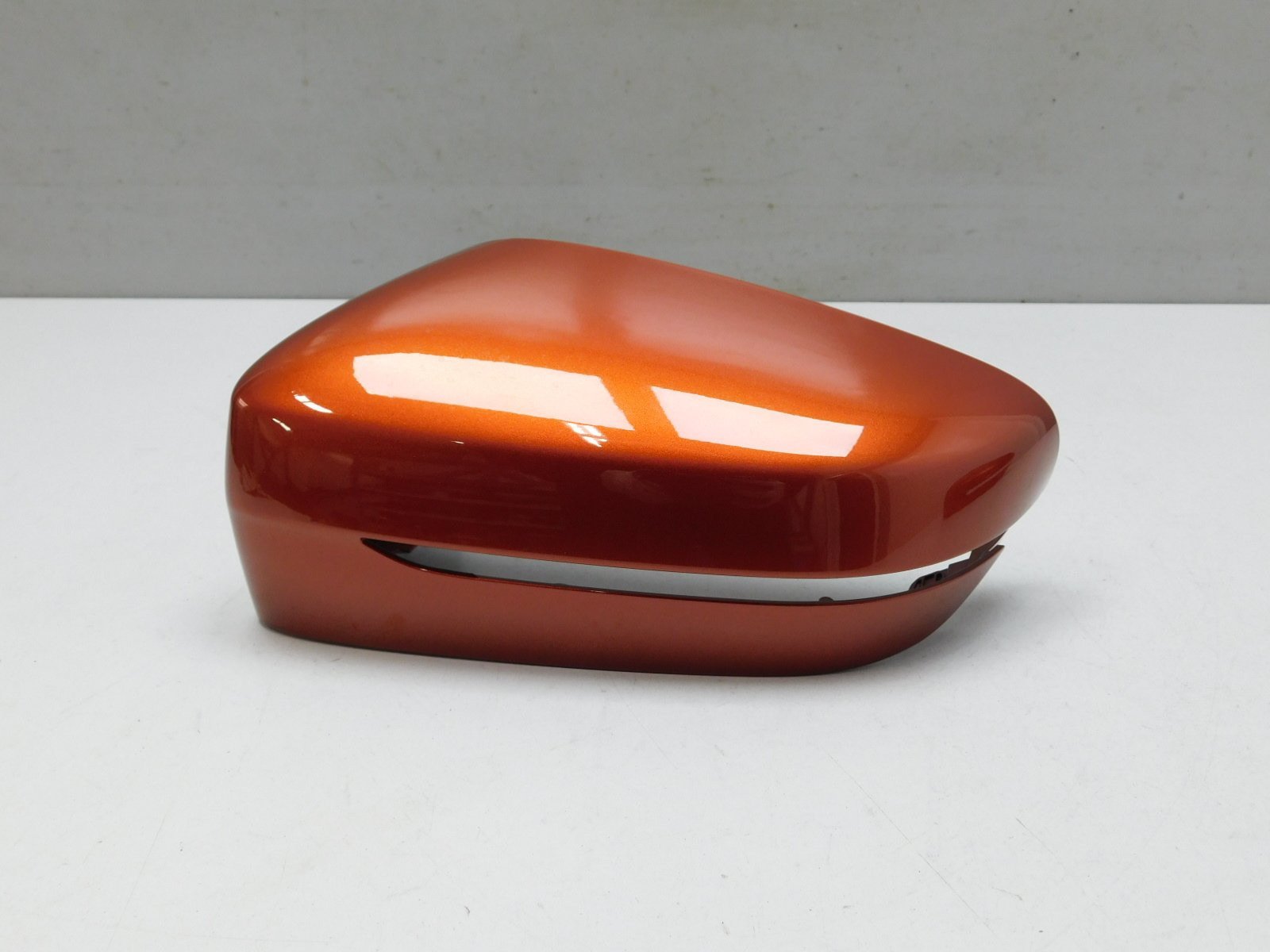 Накладка зеркала левого BMW 3-серия G20 2018>