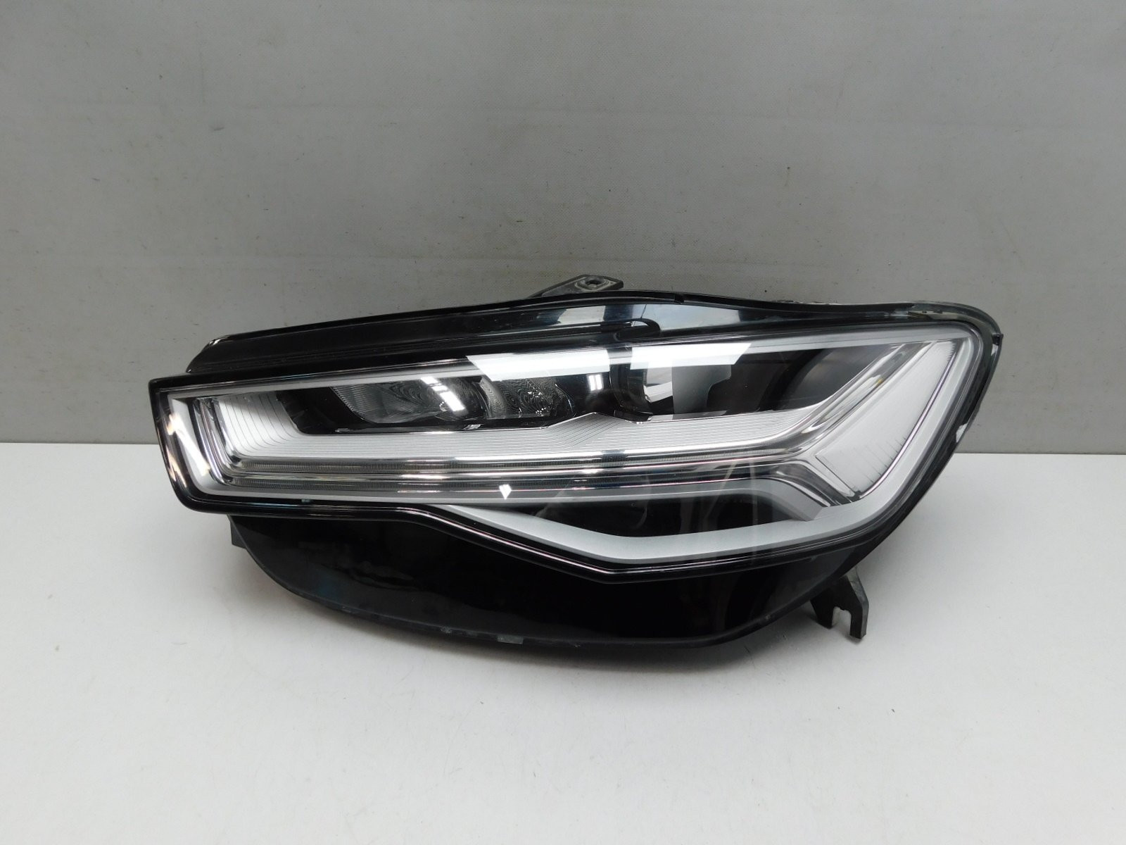 Фара левая Audi A6 [C7,4G] 2011-2018