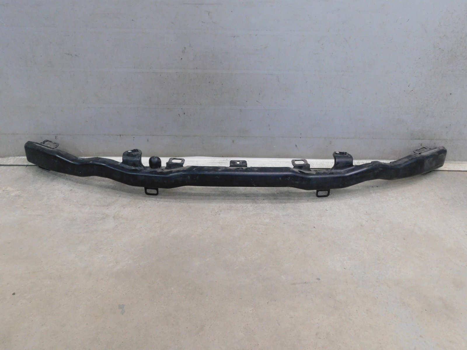 Усилитель переднего бампера Lexus IS 250/300 2013>