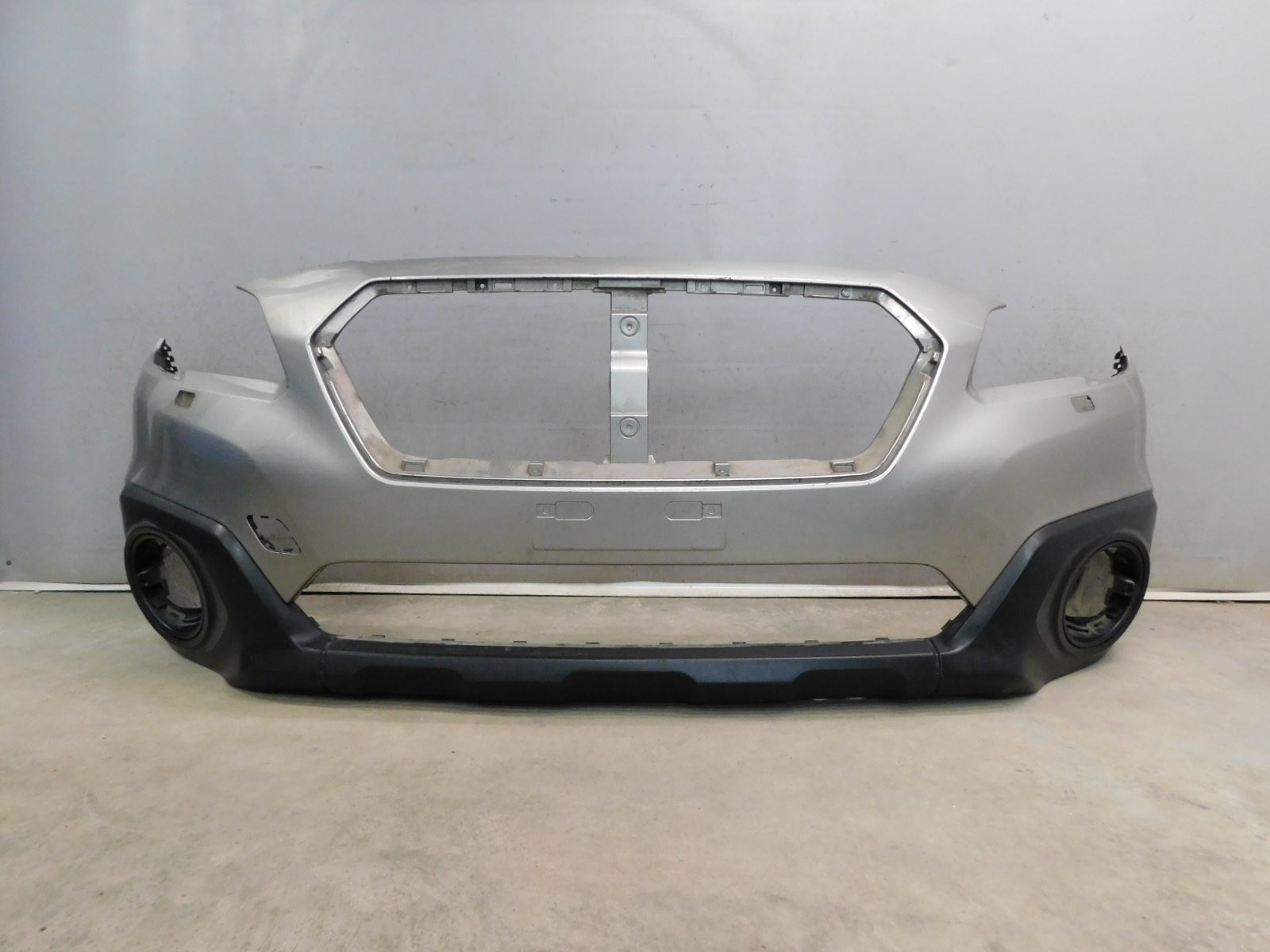 Бампер передний Subaru Legacy Outback (B15) 2015>