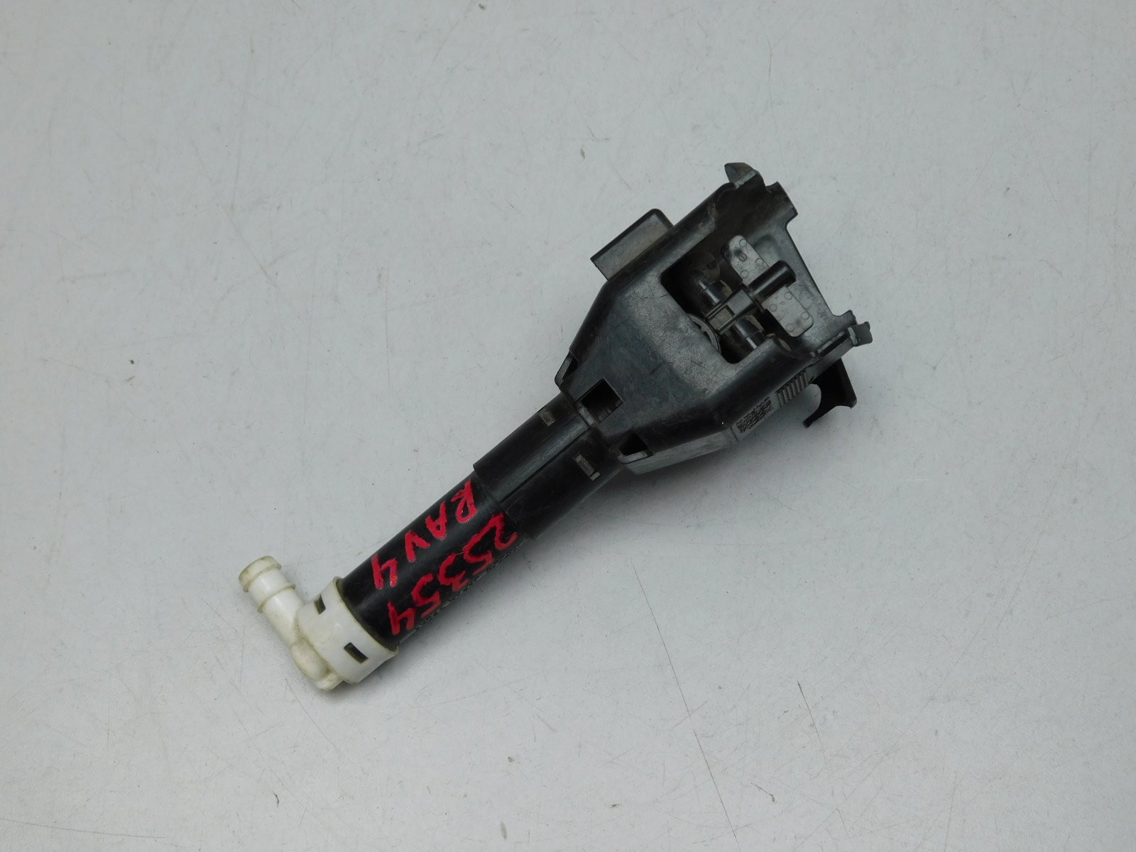 Омыватель фар тойота рав 4 2016 года замена вена. Форсунка toyota 8520742051. Форсунка омывателя фар на toyota venza 2013. Насос омывателя фар для toyota rav 4 2013. Форсунка омывателя rav 4.