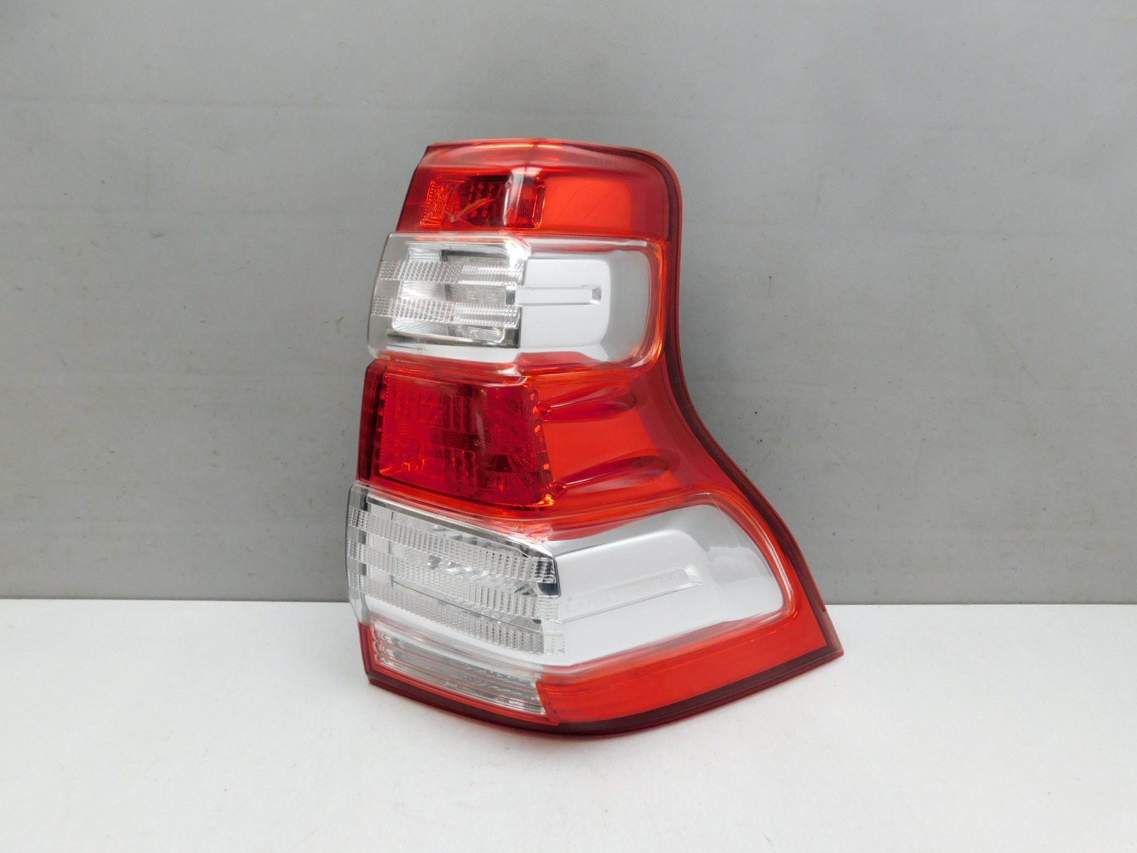 Фонарь задний правый Toyota Land Cruiser (150)/Prado 2009>