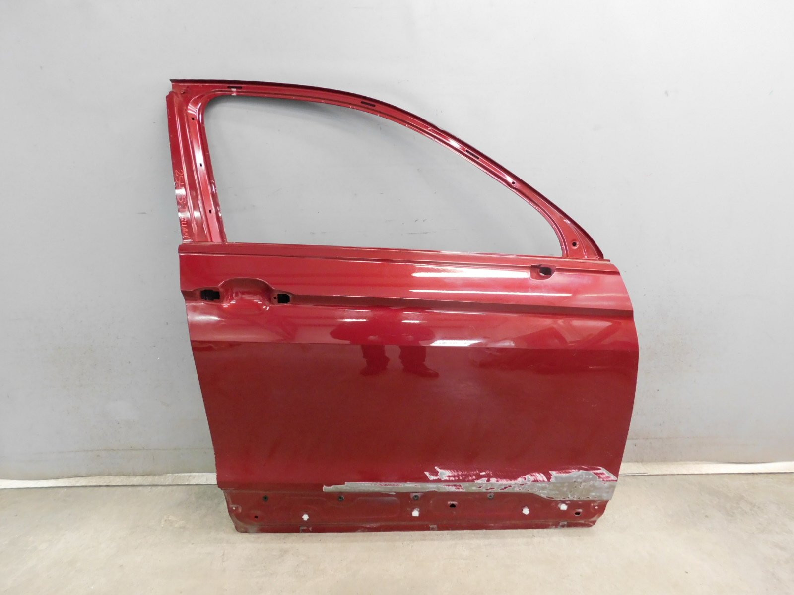 Дверь передняя правая Volkswagen Tiguan 2017>