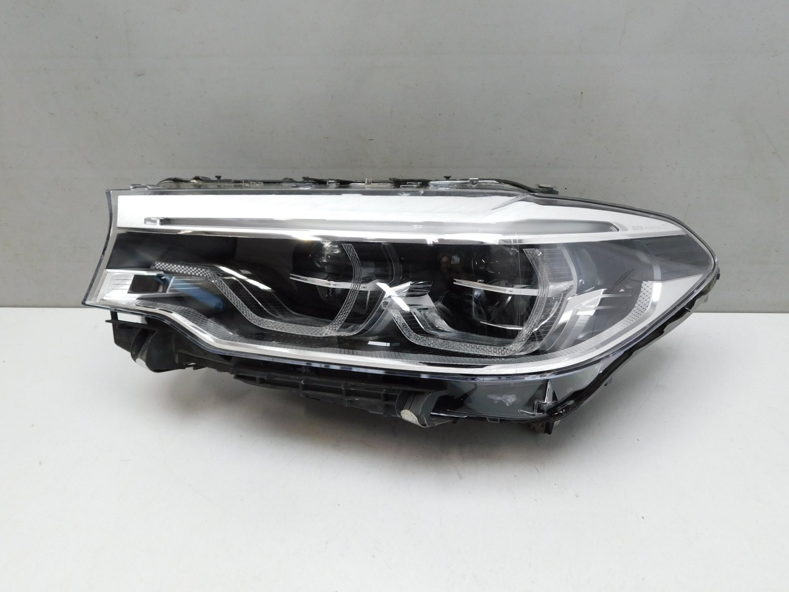 Фара левая BMW 5-серия G30 2016>