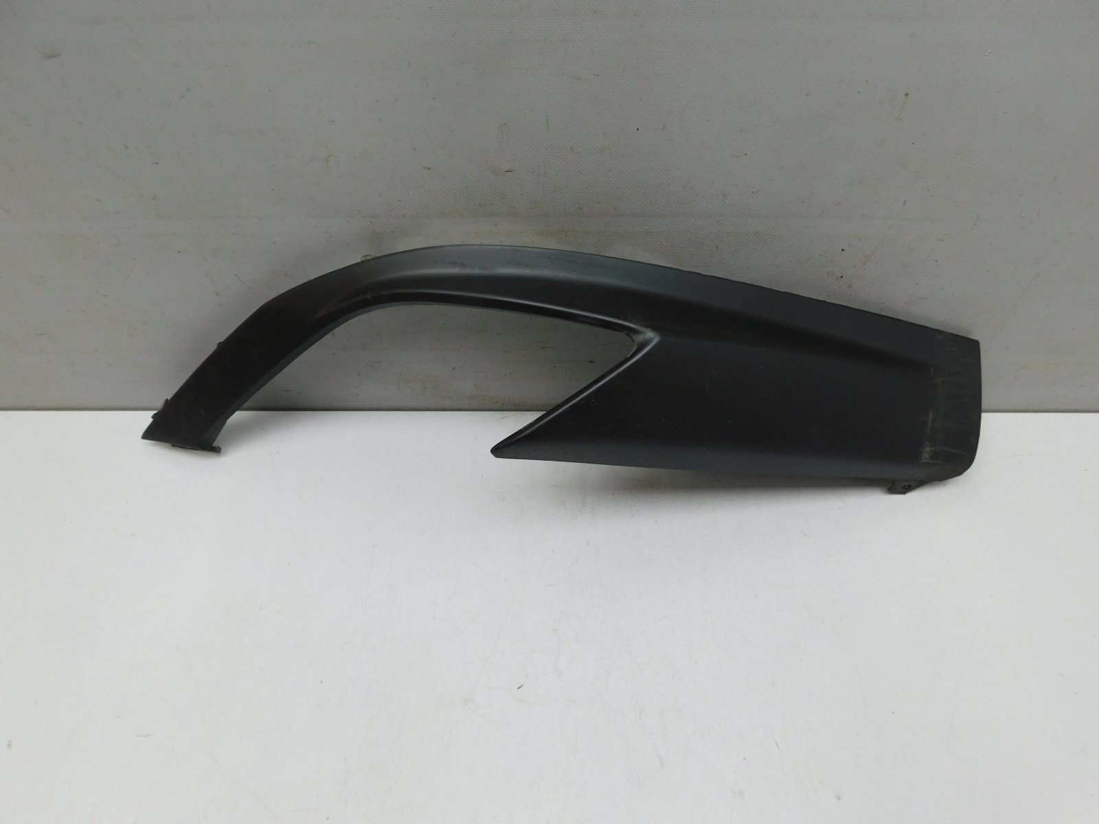 Накладка заднего бампера правая Lexus RX IV 2015>