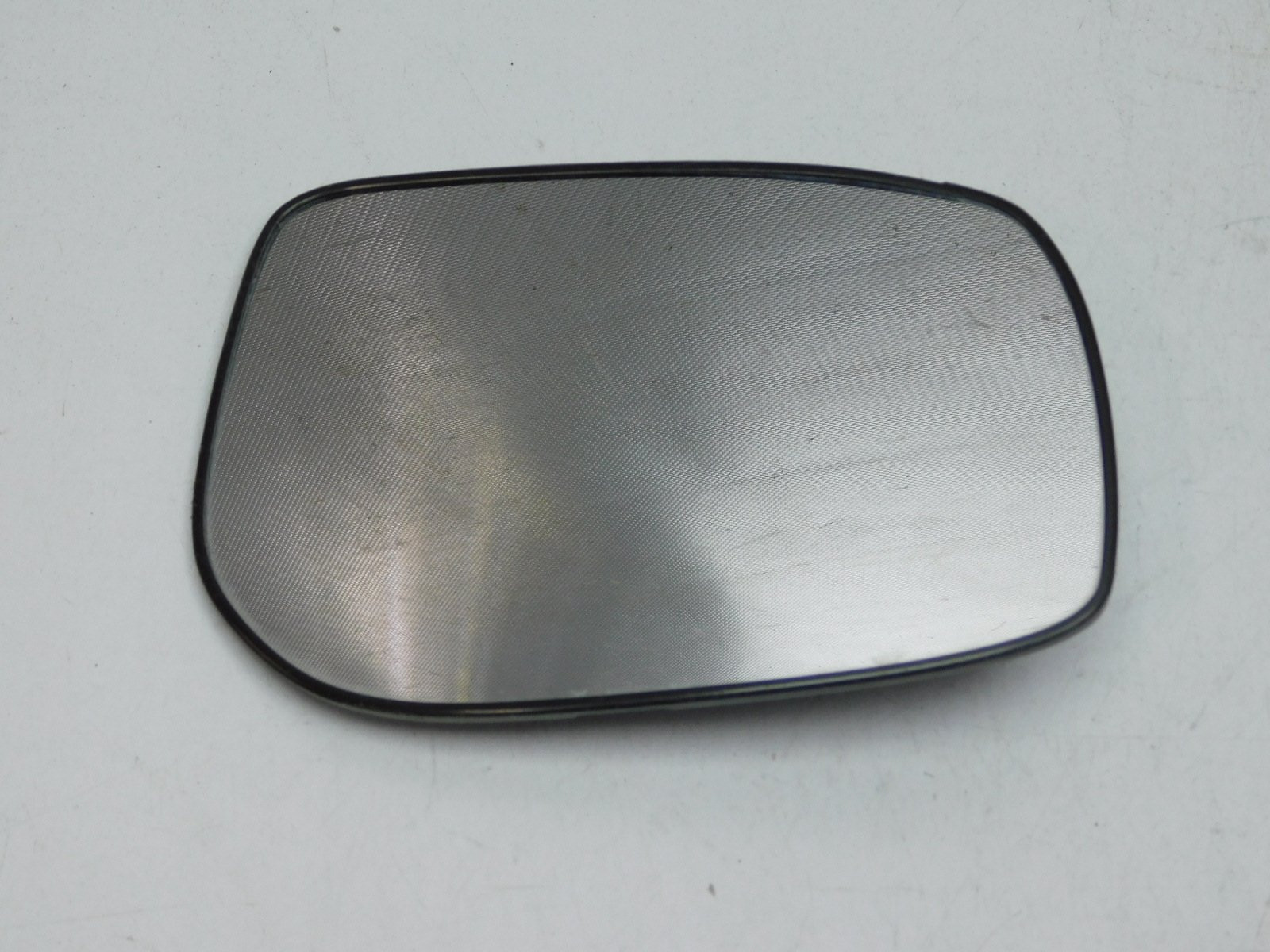 Стекло зеркала правого Toyota Avensis II 2003-2008