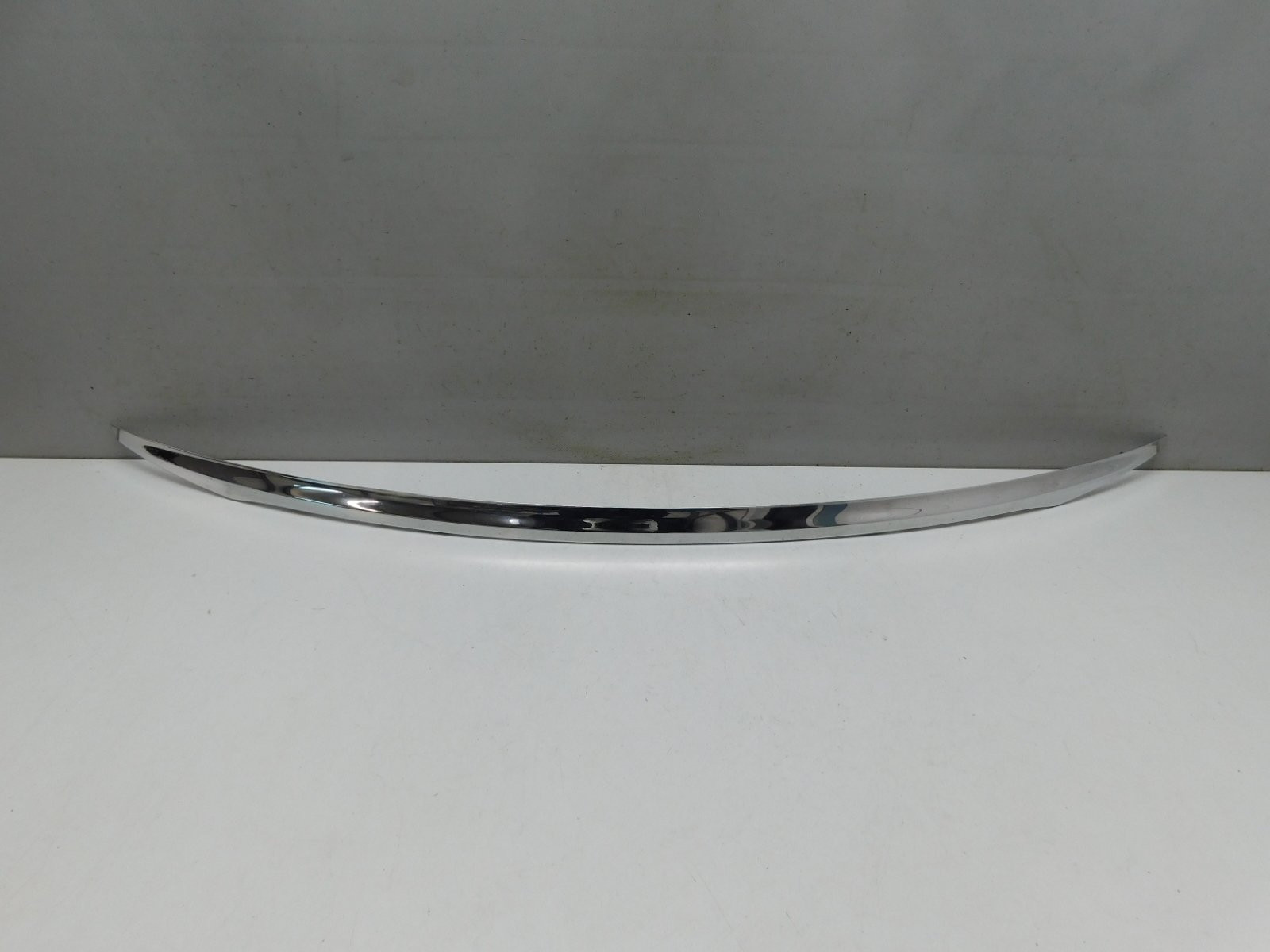 Молдинг крышки багажника Mercedes-Benz E-Klasse W213 2016>