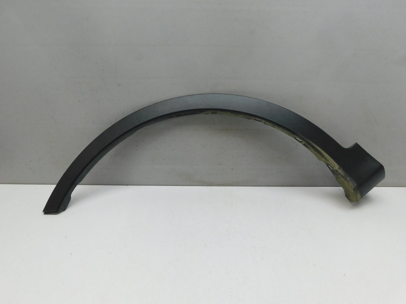 Накладка крыла переднего левого Toyota RAV 4 2013-2019