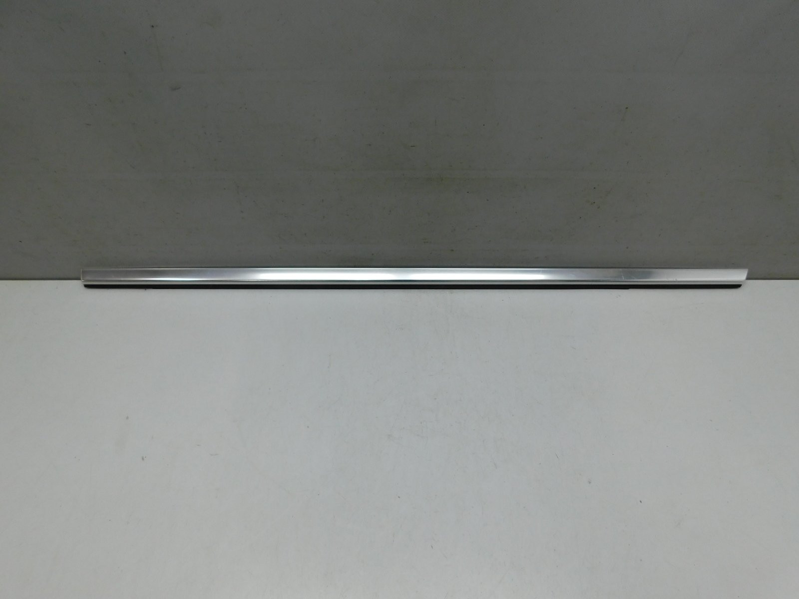 Накладка двери задней правой Mercedes-Benz B-klasse W246 2012-2018