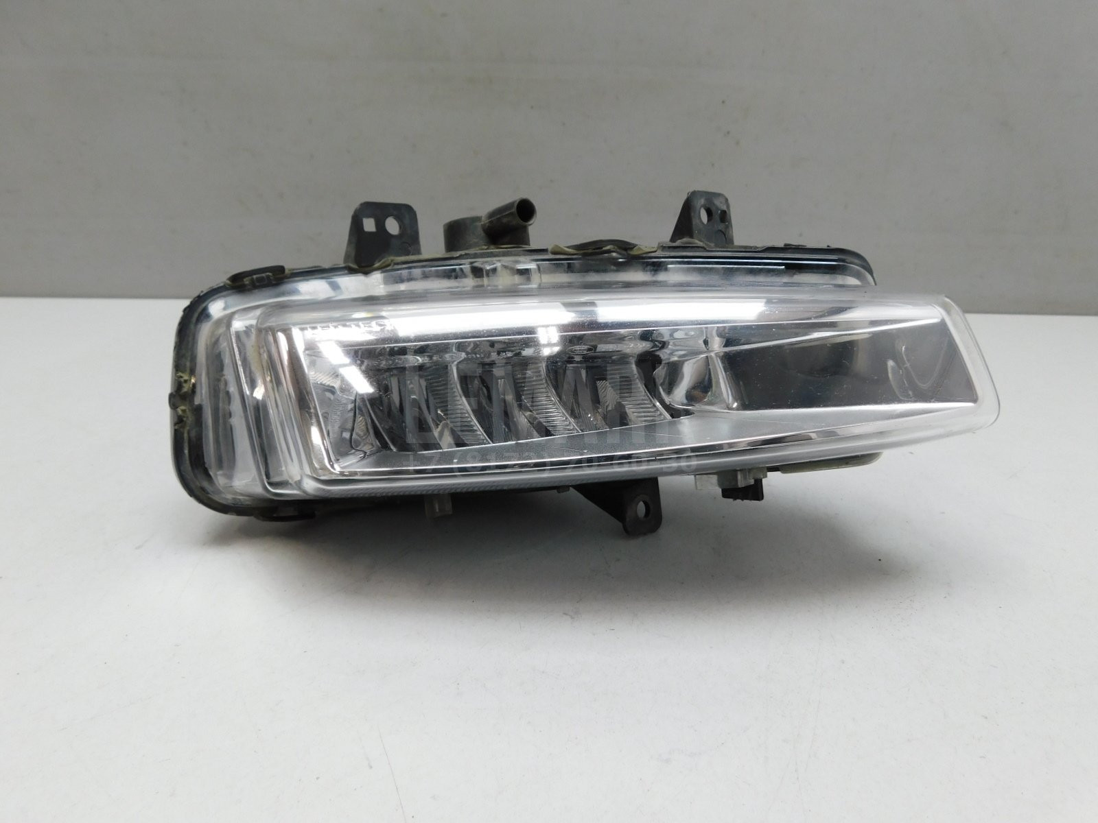 Фара противотуманная правая Land Rover Range Rover Evoque 2011-2019 FJ3215200AC
