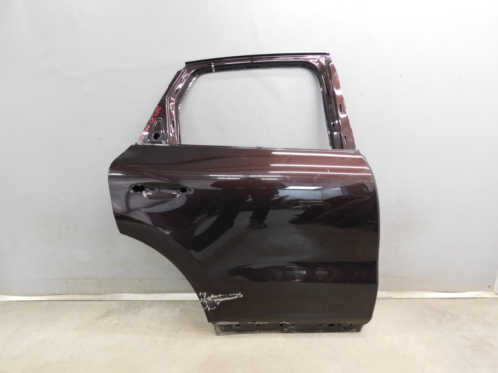 Дверь задняя правая Porsche Cayenne 2017>