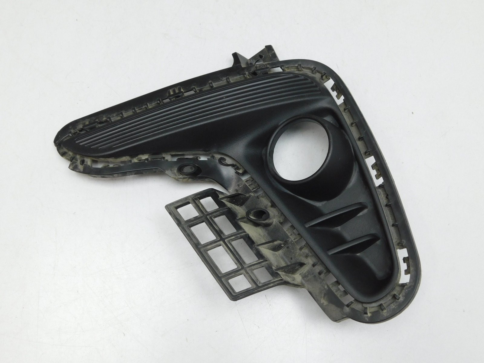 Решетка в бампер левая Kia Rio 2017>