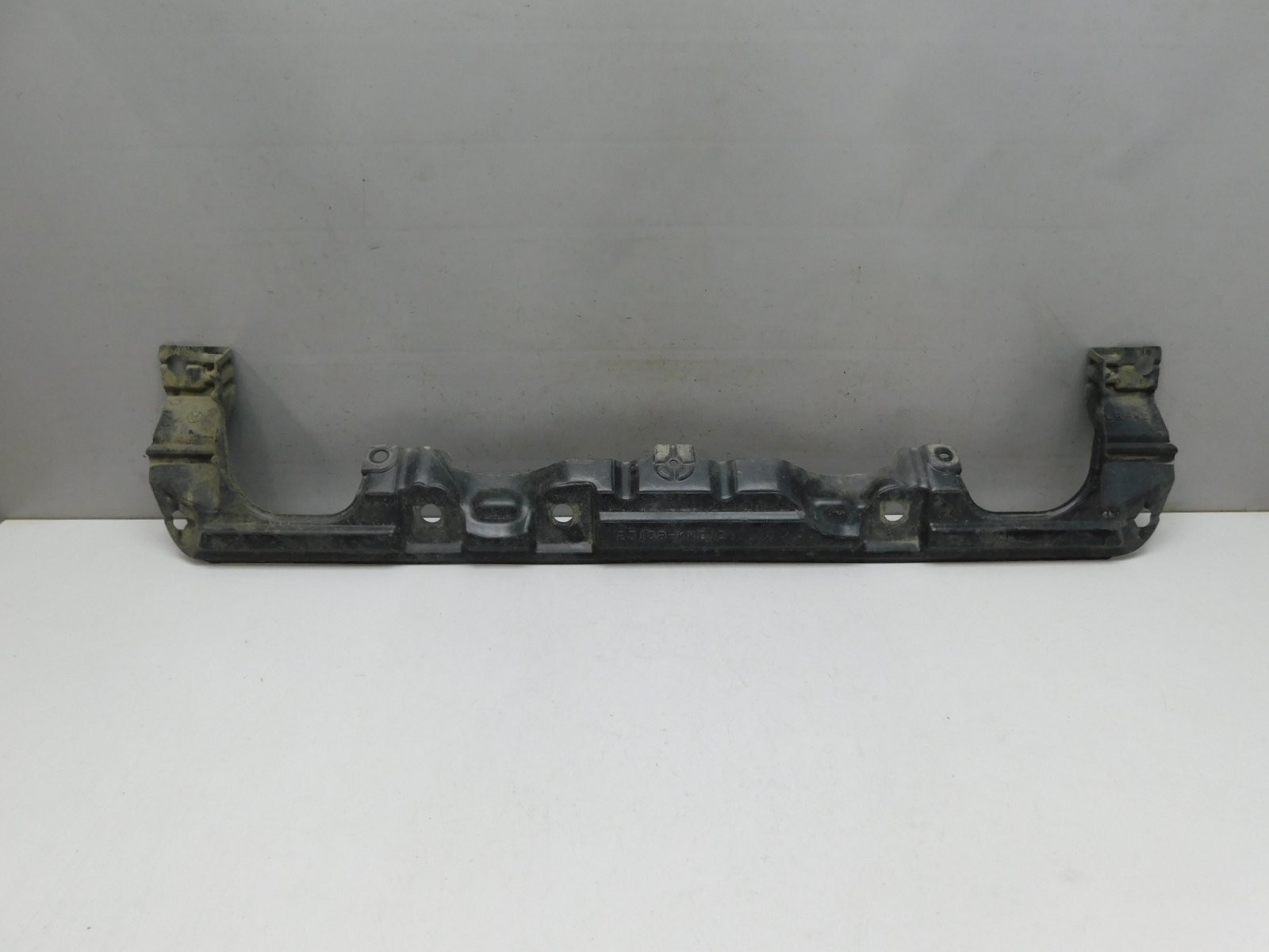 Пыльник Toyota Hilux 2015>