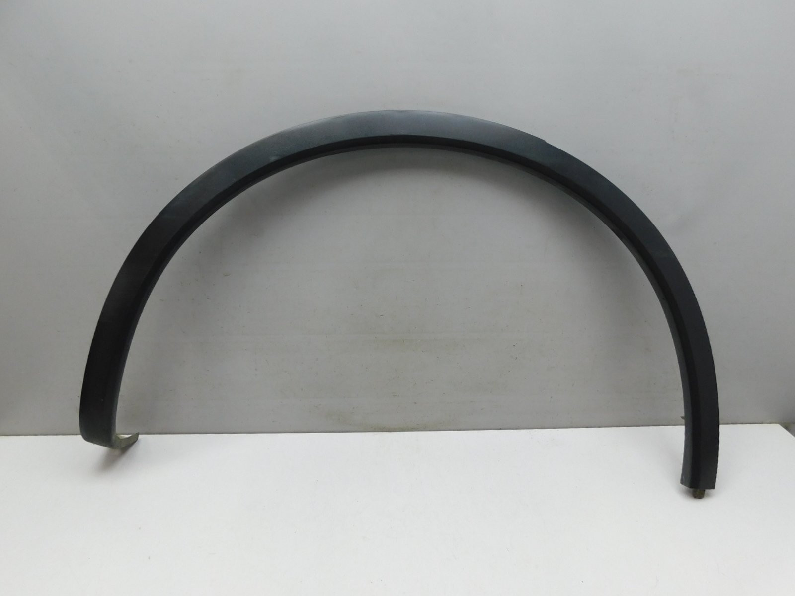 Накладка крыла заднего  правого Porsche Cayenne 2010-2017