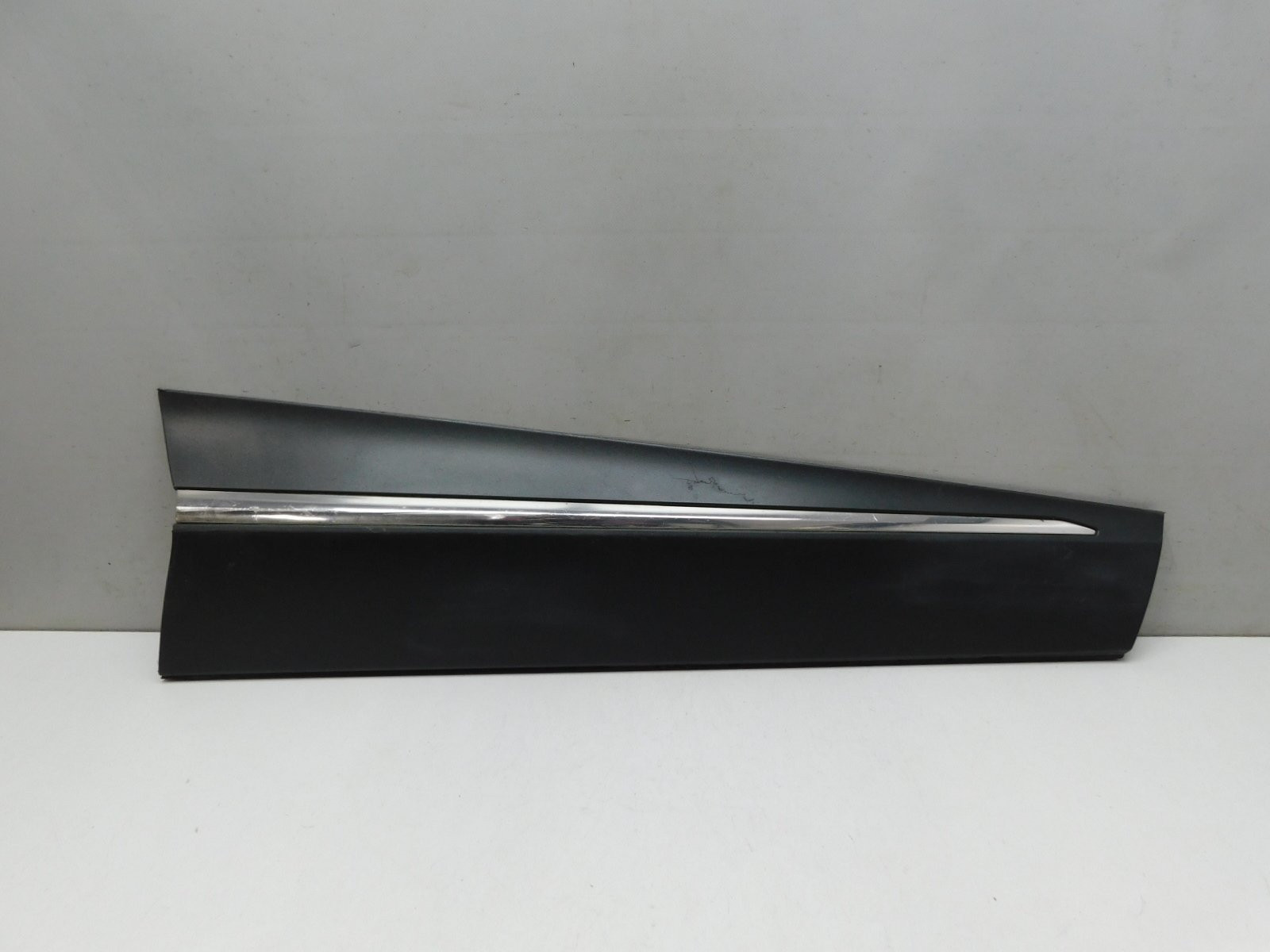 Накладка двери передней правой Renault Kaptur 2016>