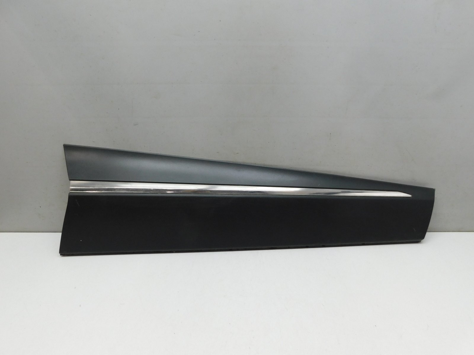 Накладка двери передней правой Renault Kaptur 2016>