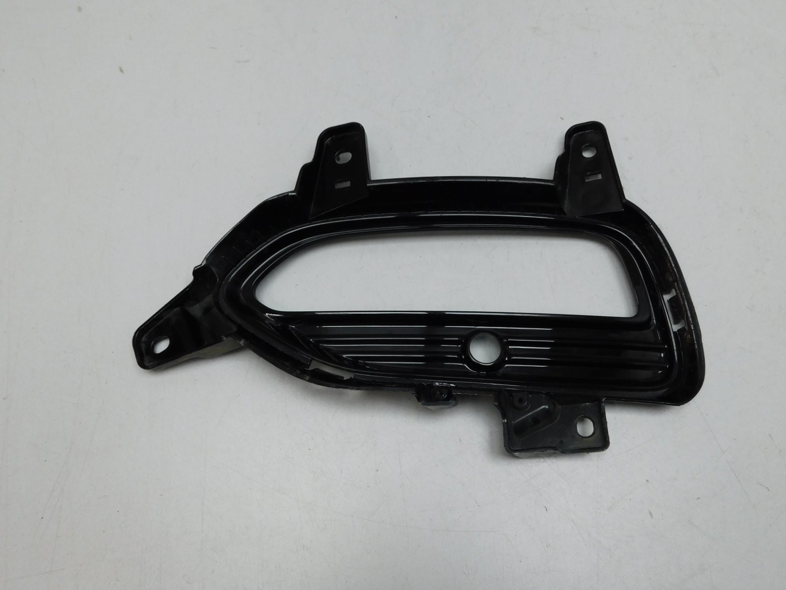 Накладка заднего бампера правая Kia Sorento Prime 2015>