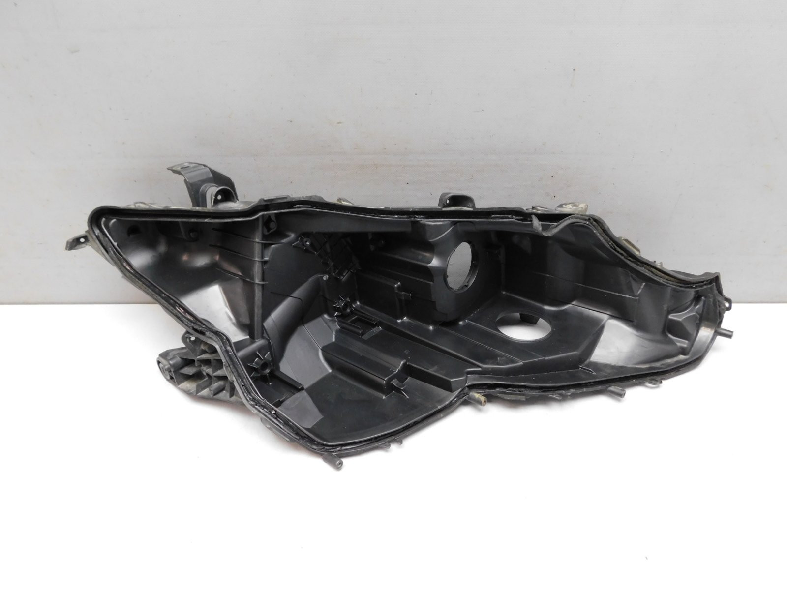 Фара правая Toyota Camry V70 2017>