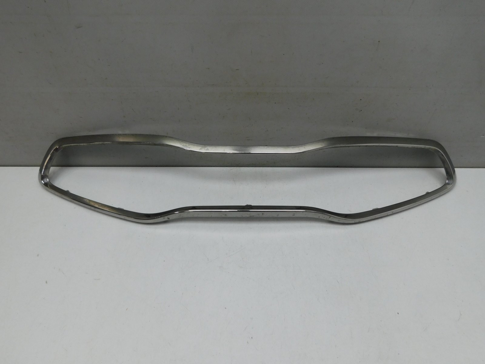 Молдинг решетки радиатора Kia Ceed 2012-2018