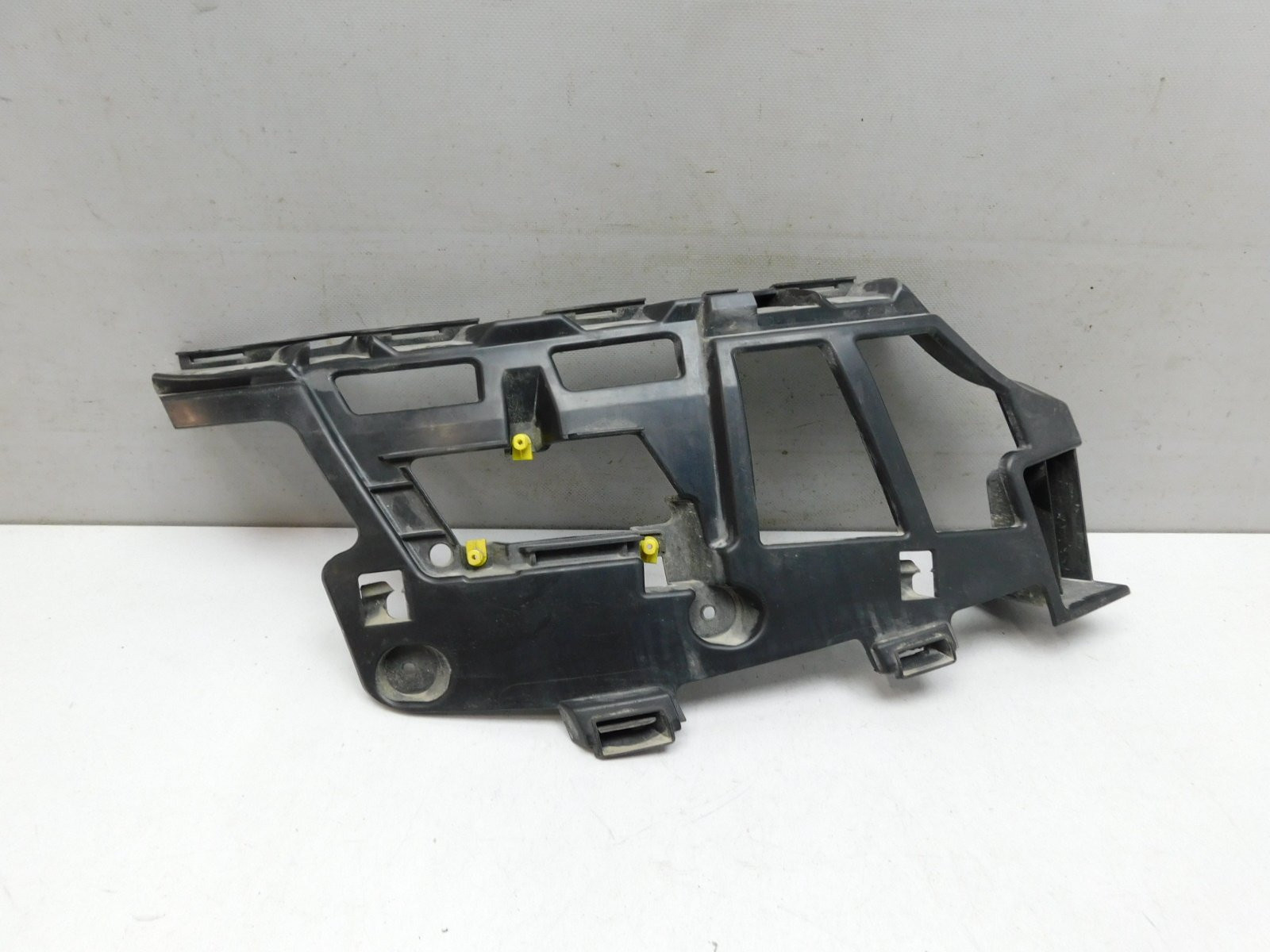 Кронштейн переднего бампера Land Rover Range Rover Velar 2017>