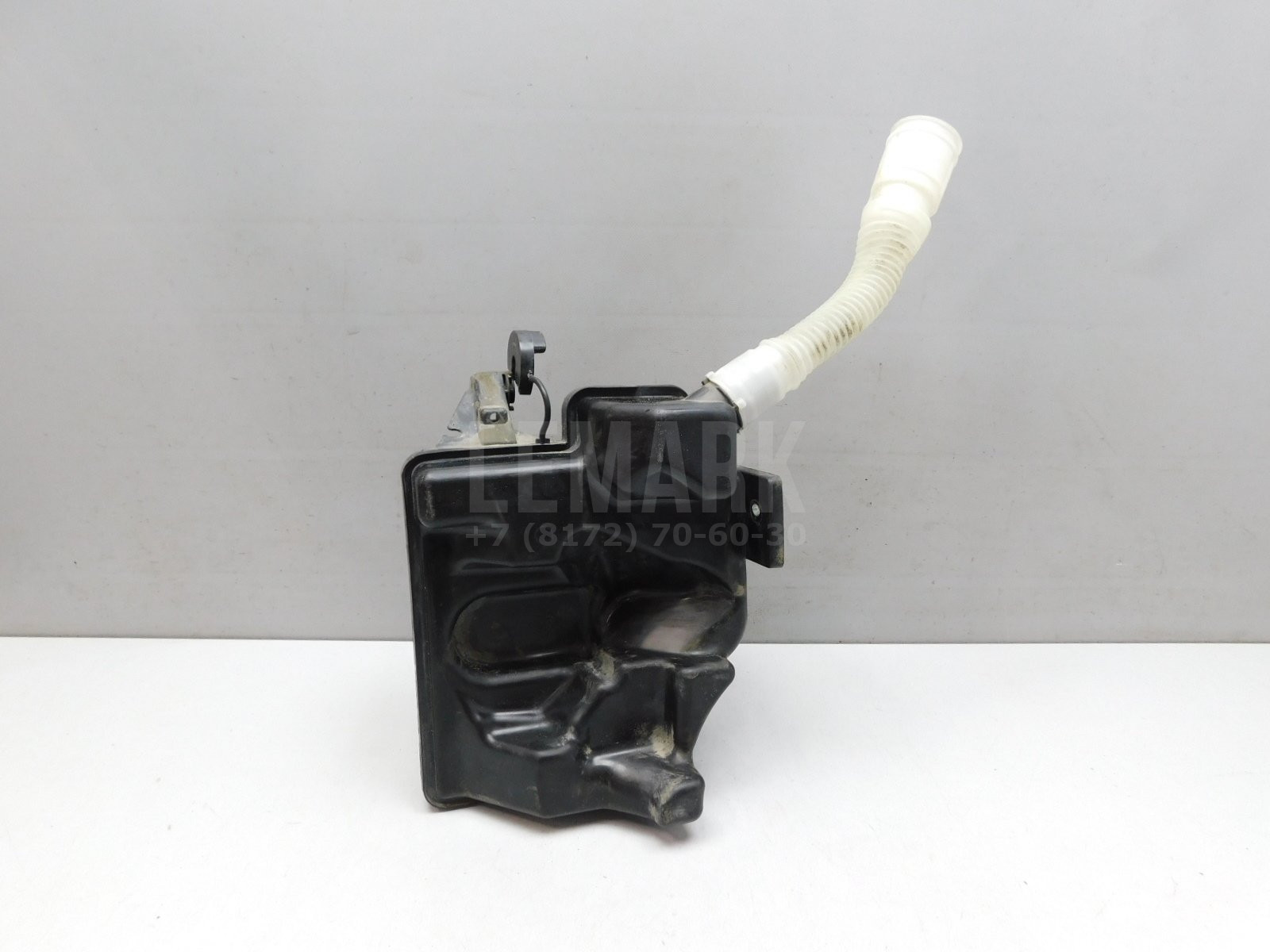 Бачок омывателя лобового стекла Volkswagen Polo Sedan 2011-2020 6R0955453D