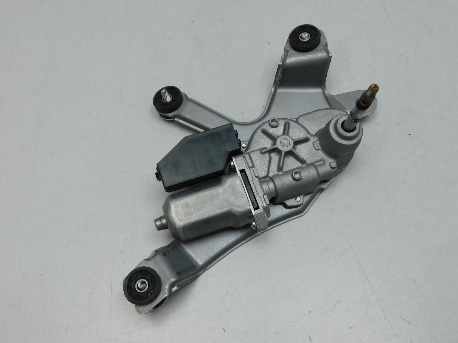 Моторчик стеклоочистителя задний Toyota RAV 4 2013-2019