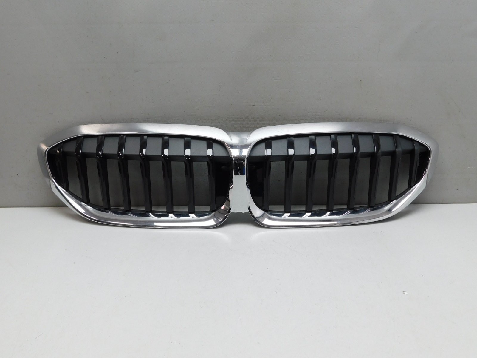 Решетка радиатора BMW 3-серия G20 2018>