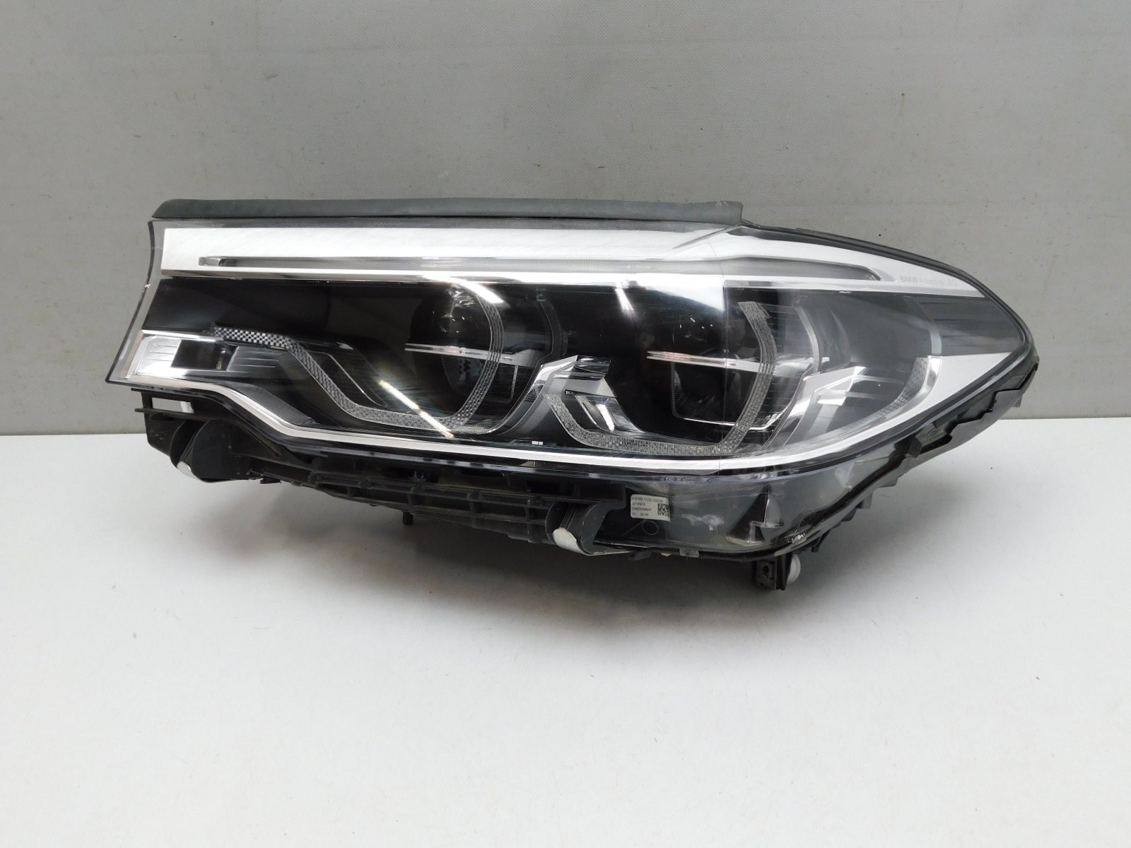 Фара левая BMW 5-серия G30 2016>