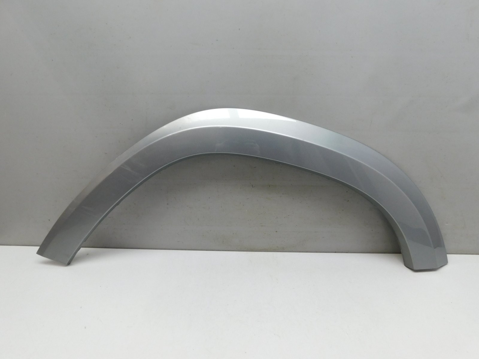 Накладка крыла заднего  левого Mercedes-Benz GL/GLS-klasse X166 2012>