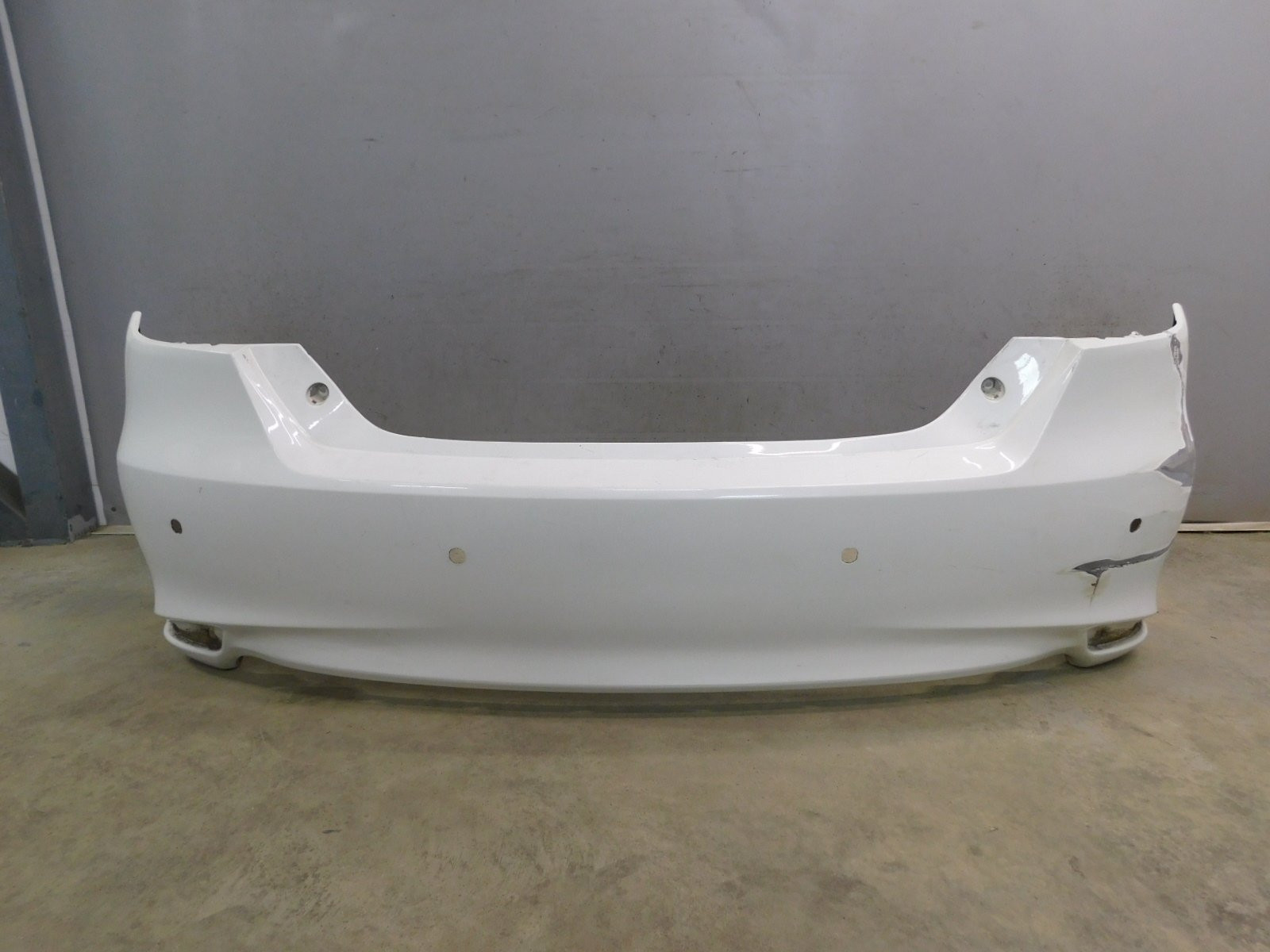 Бампер задний Toyota Camry V50 2011-2018