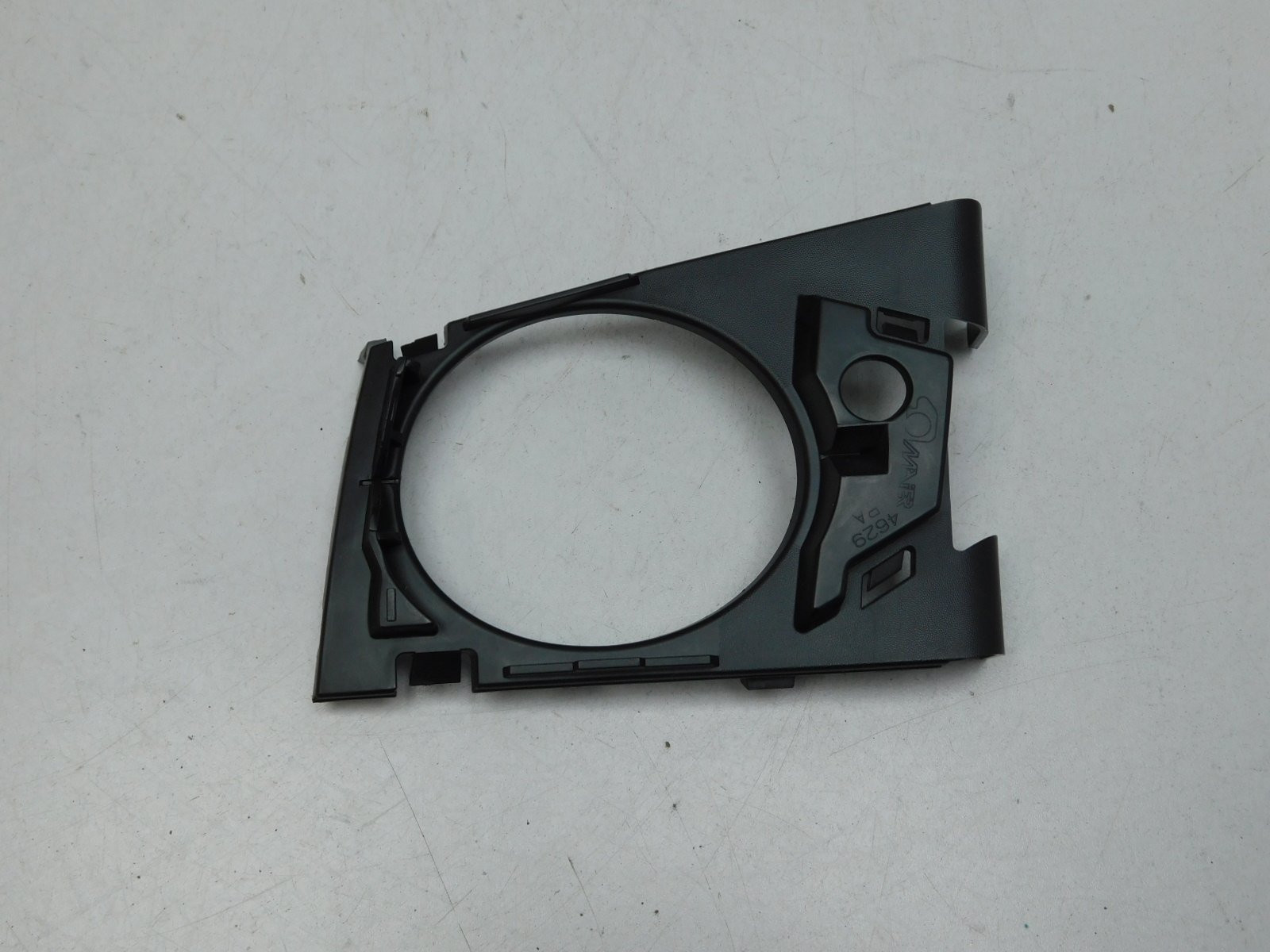 Решетка в бампер левая Renault Megane II 2002-2009