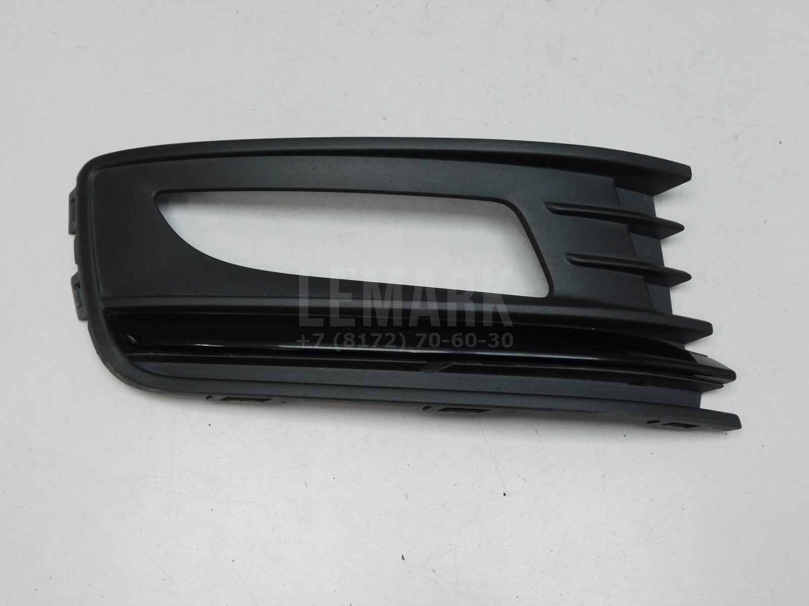Решетка в бампер правая Volkswagen Polo Sedan 2011-2020 6RU853666F