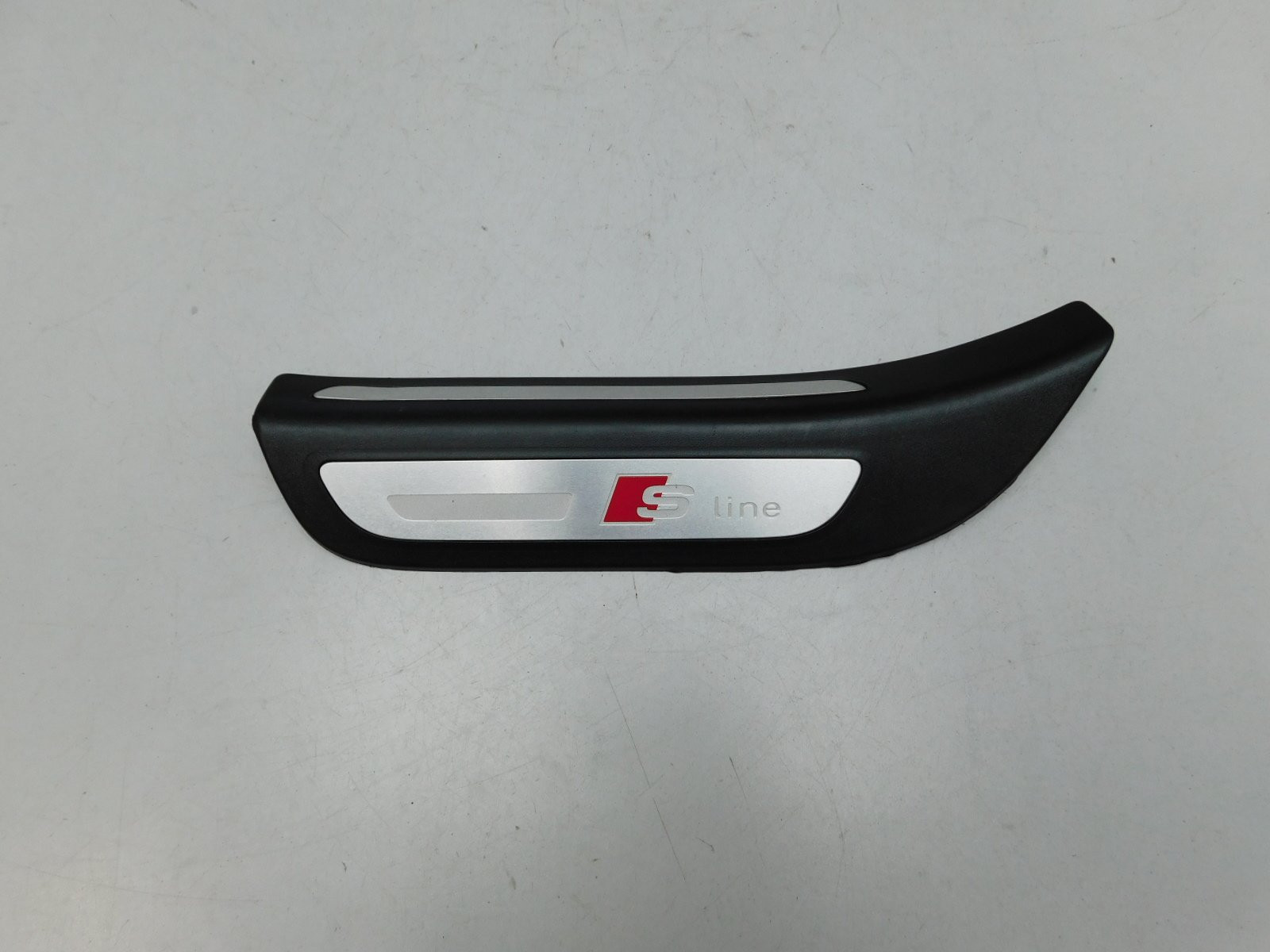 Накладка порога Audi Q5 2008-2017