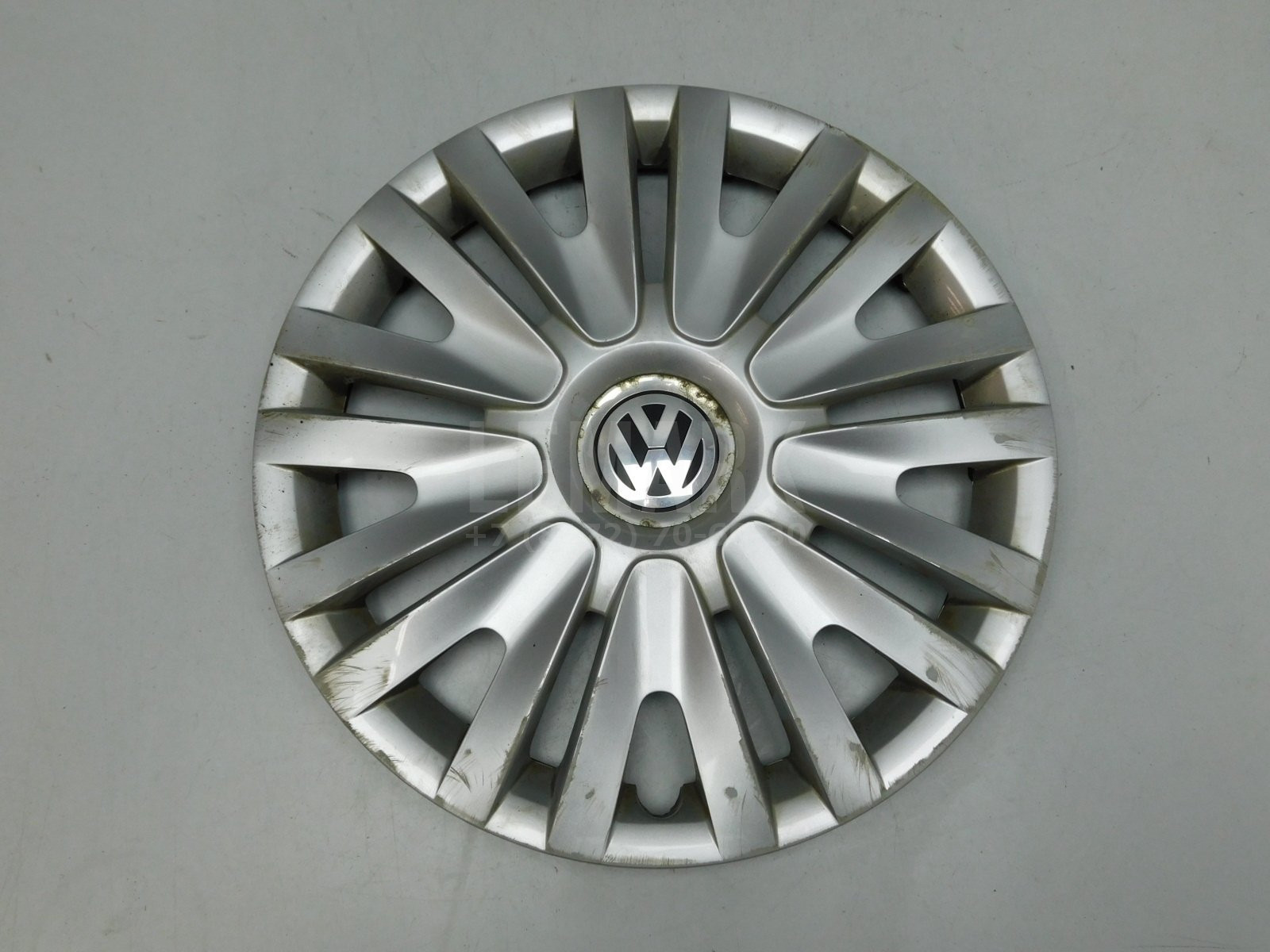 Колпак декоративный Volkswagen Golf VI 2009-2013 5K0601147F