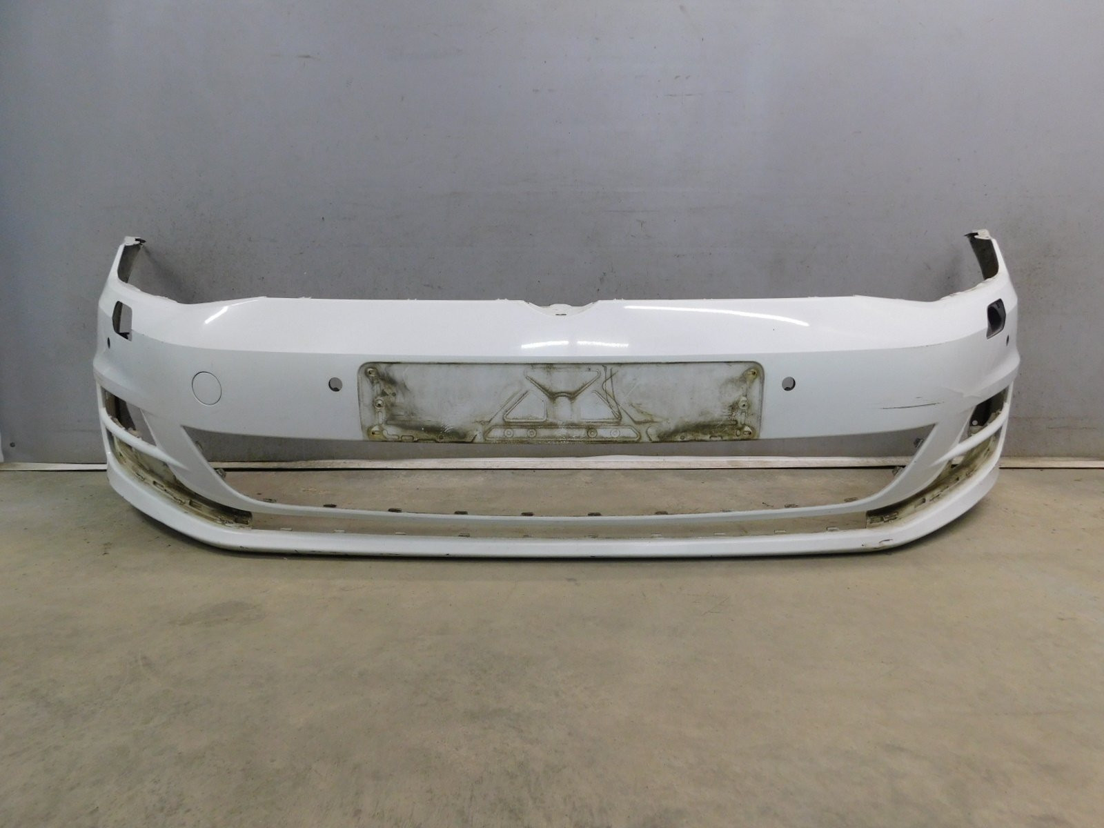 Бампер передний Volkswagen Golf VII 2012>