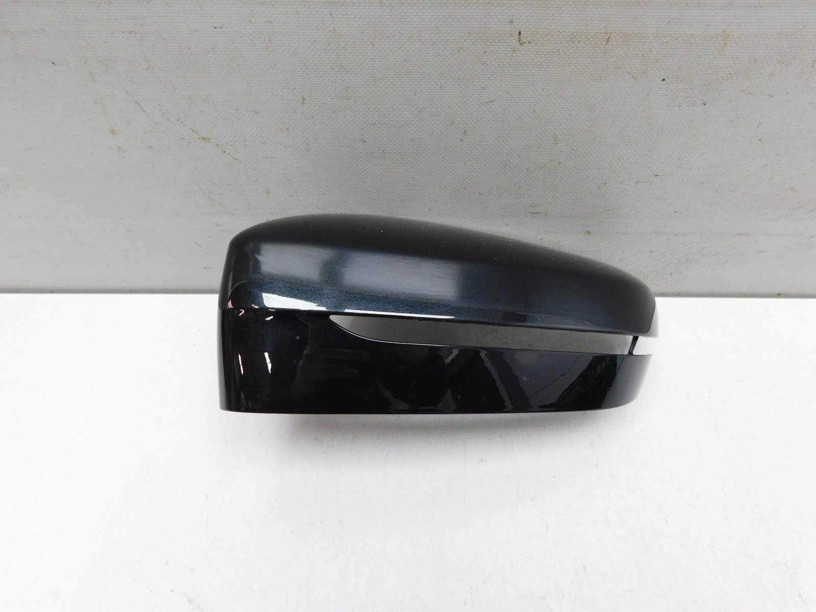 Накладка зеркала левого BMW 3-серия G20 2018>