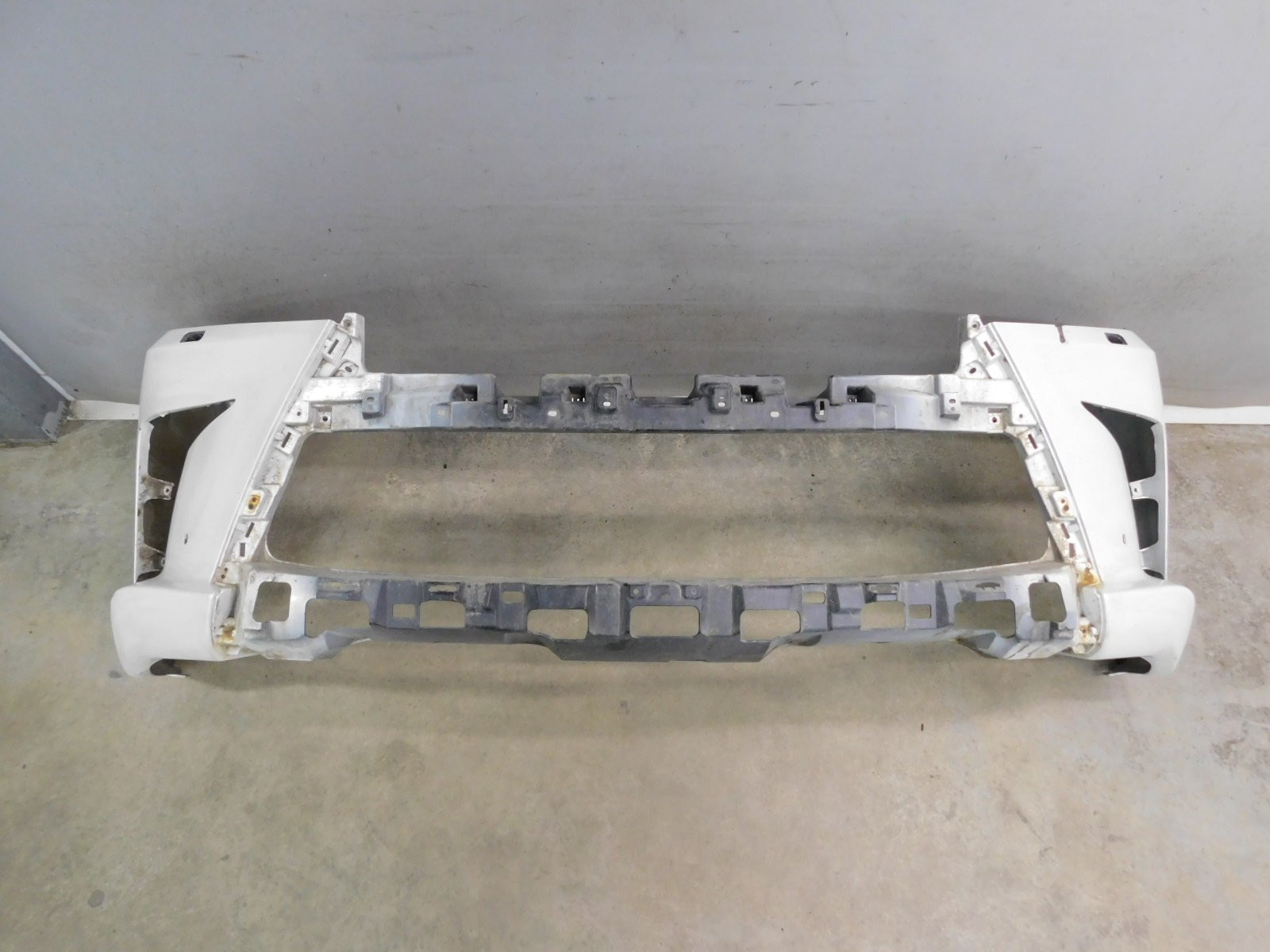 Бампер передний Lexus LX 570 (URJ200) 2007>