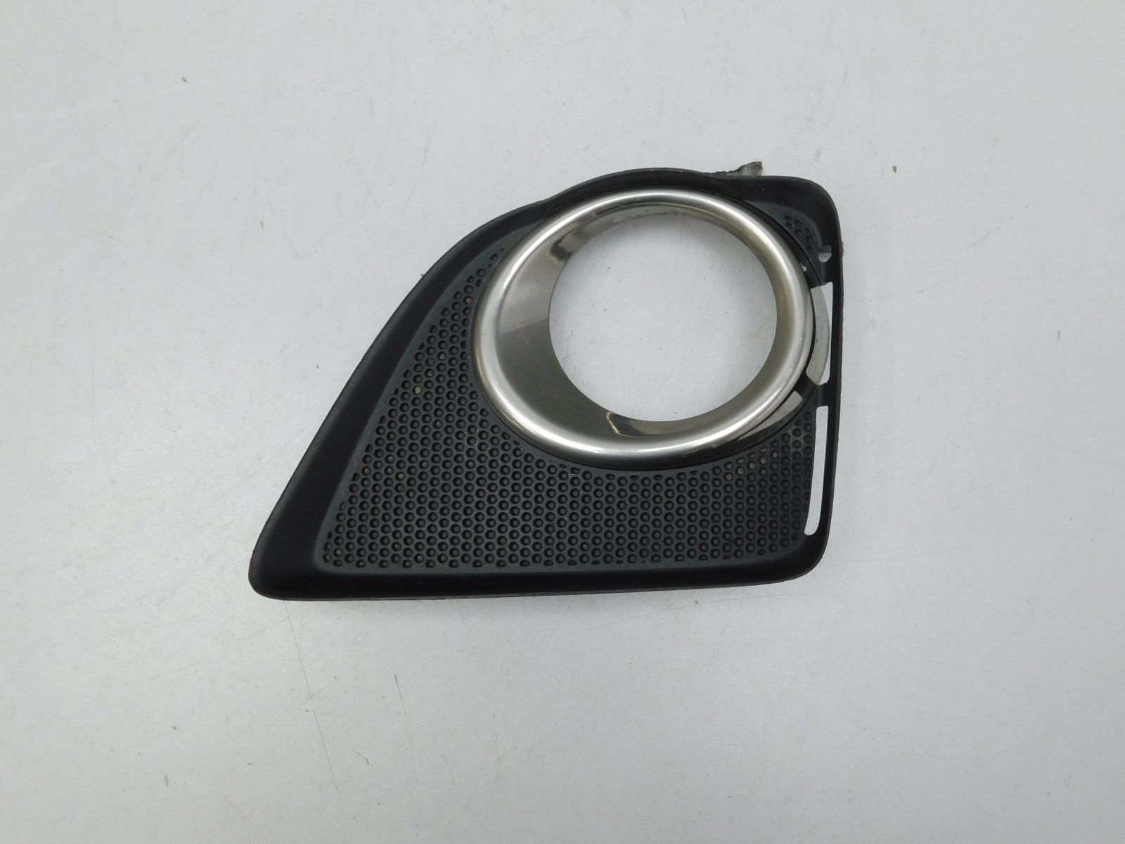 Решетка в бампер левая Lexus LX 570 (URJ200) 2007>