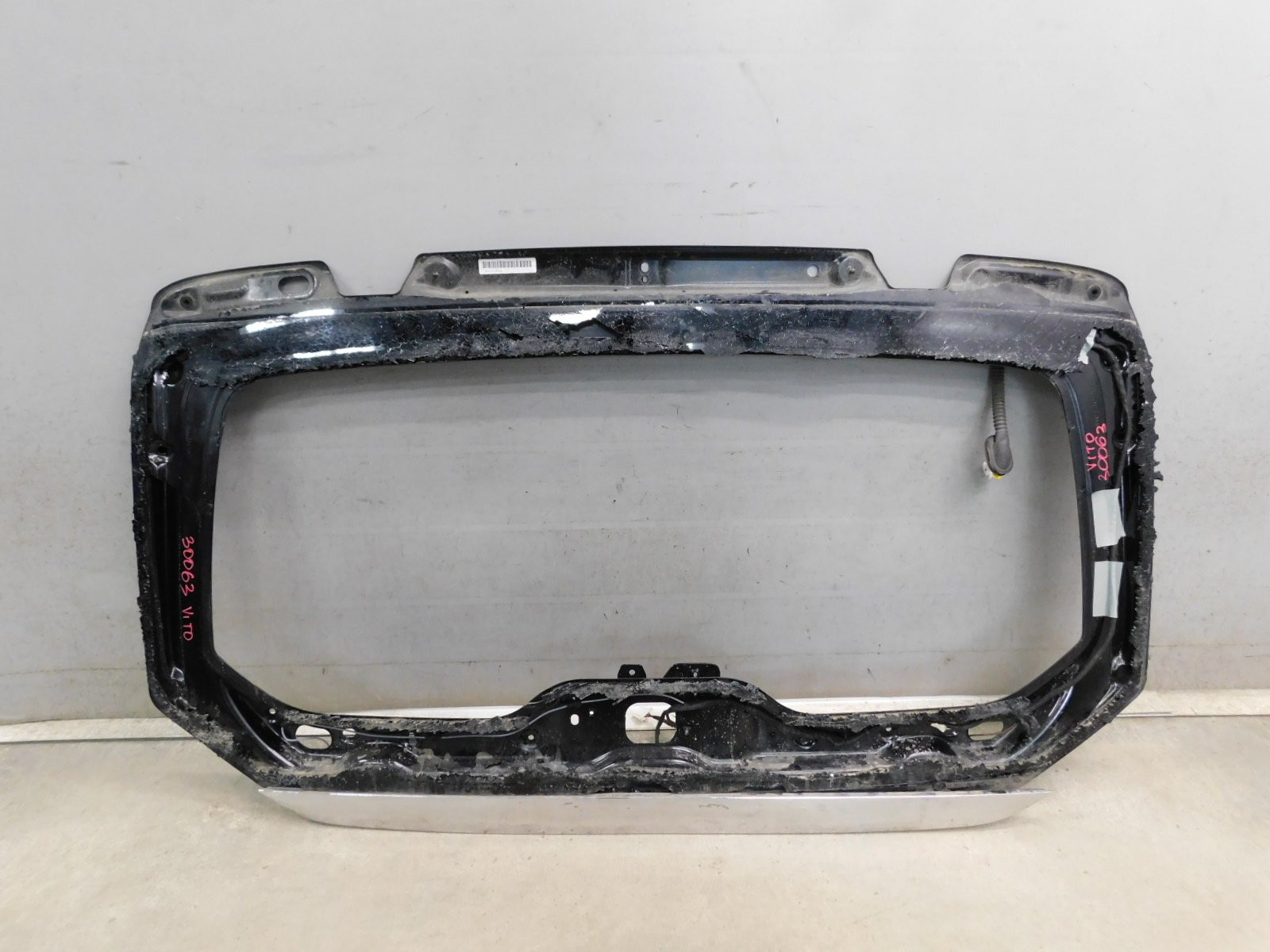 Дверь багажника Mercedes-Benz V-Klasse W447 2014>