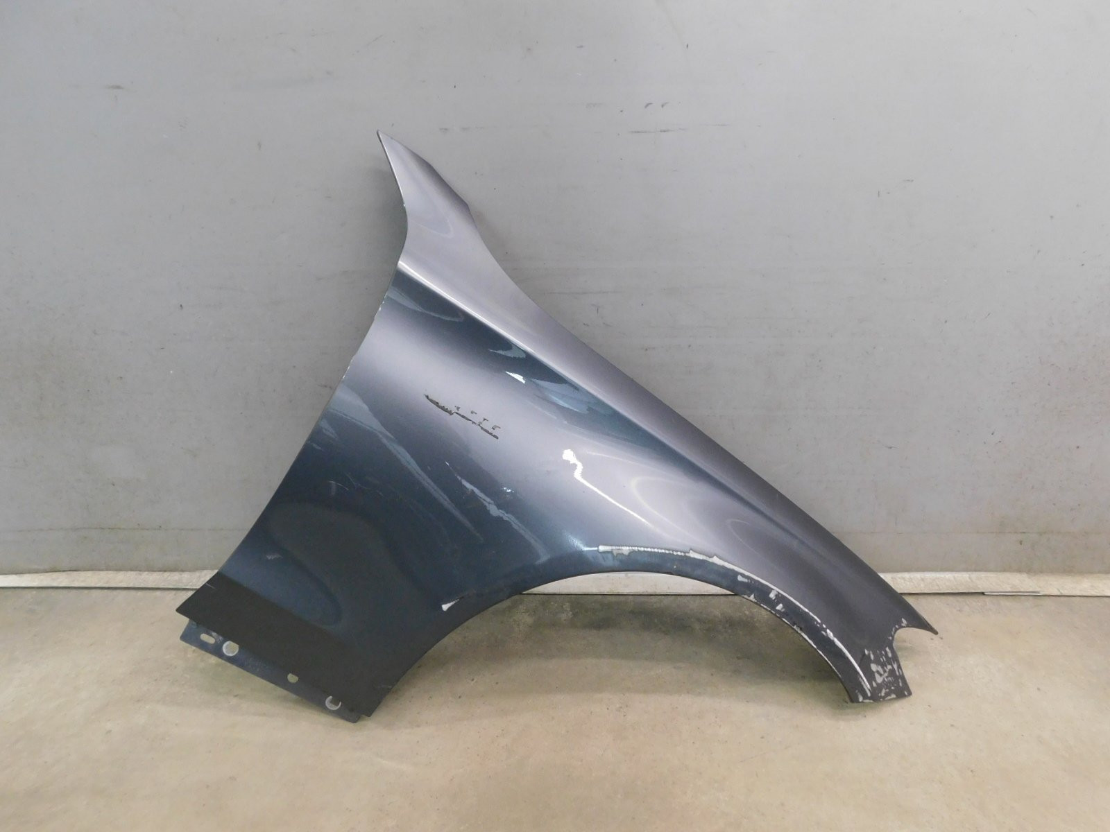 Крыло переднее правое Mercedes-Benz C-Klasse W205 2013>