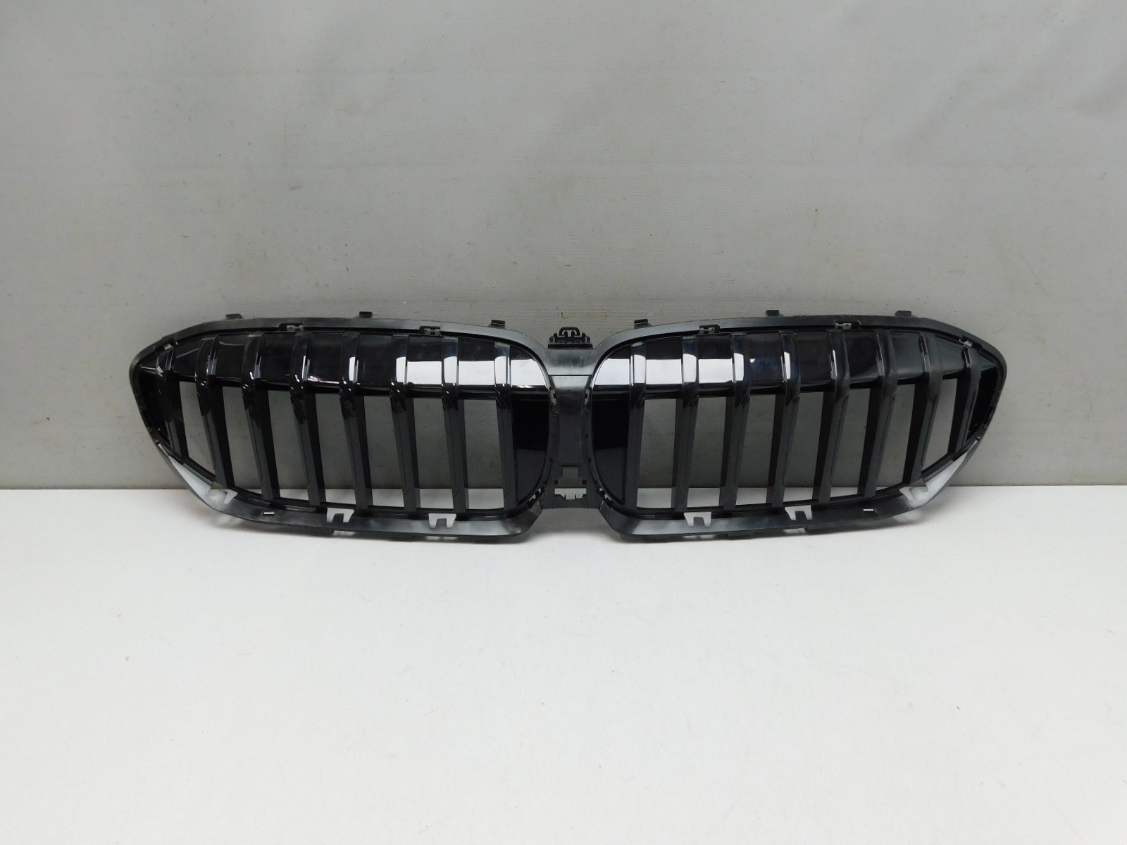 Решетка радиатора BMW 3-серия G20 2018>