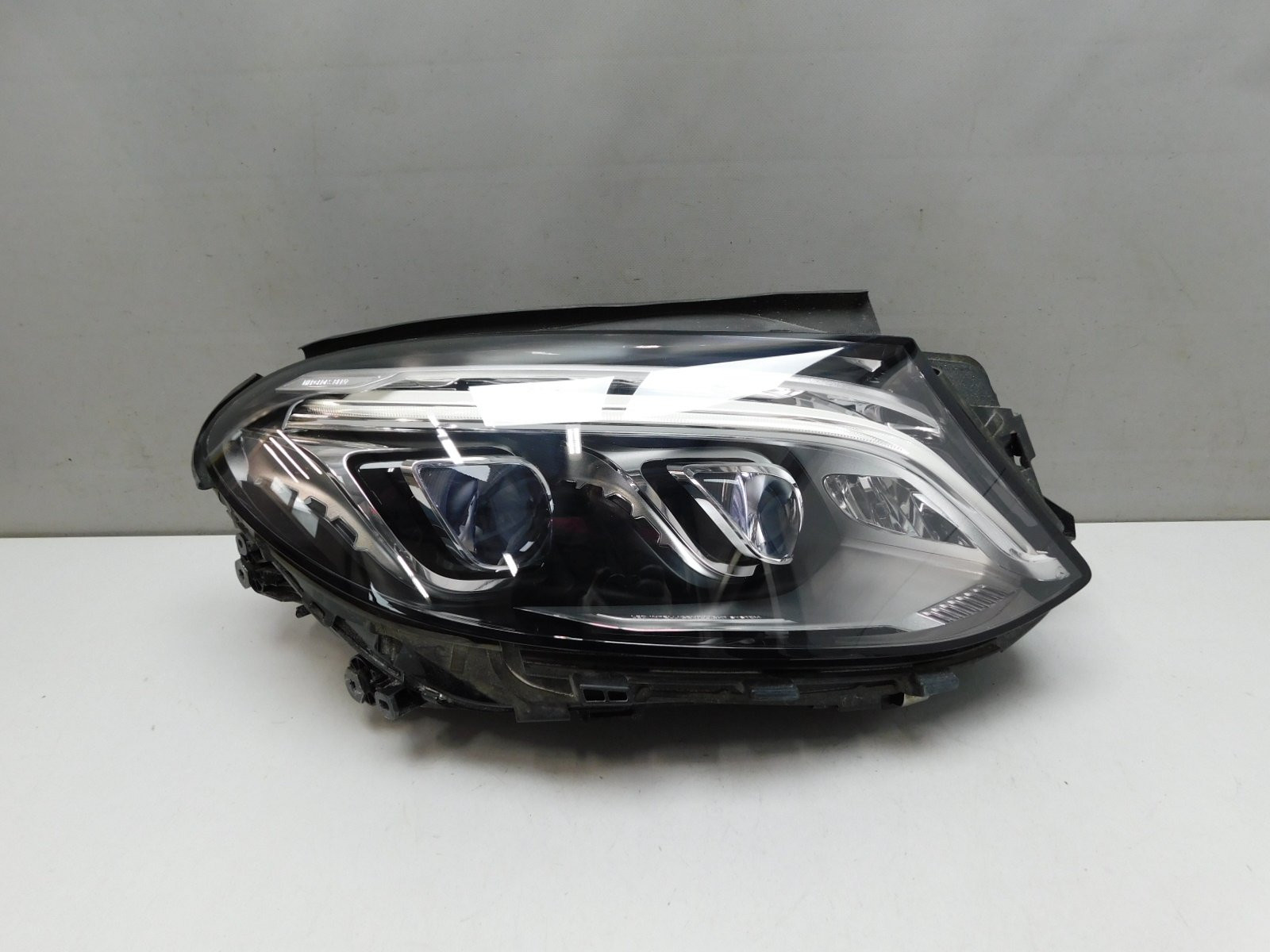 Фара правая Mercedes-Benz M-Klasse (ML/GLE) W166 2011>