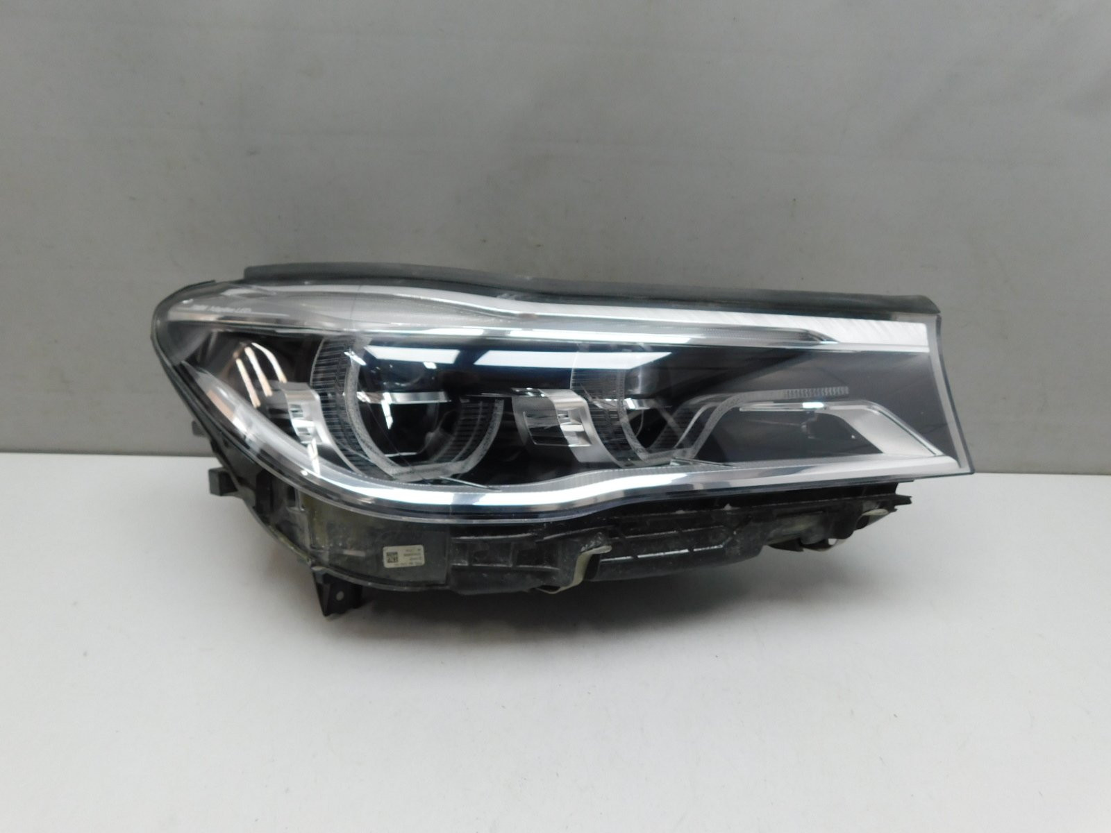 Фара правая BMW 7-серия G11/G12 2014>