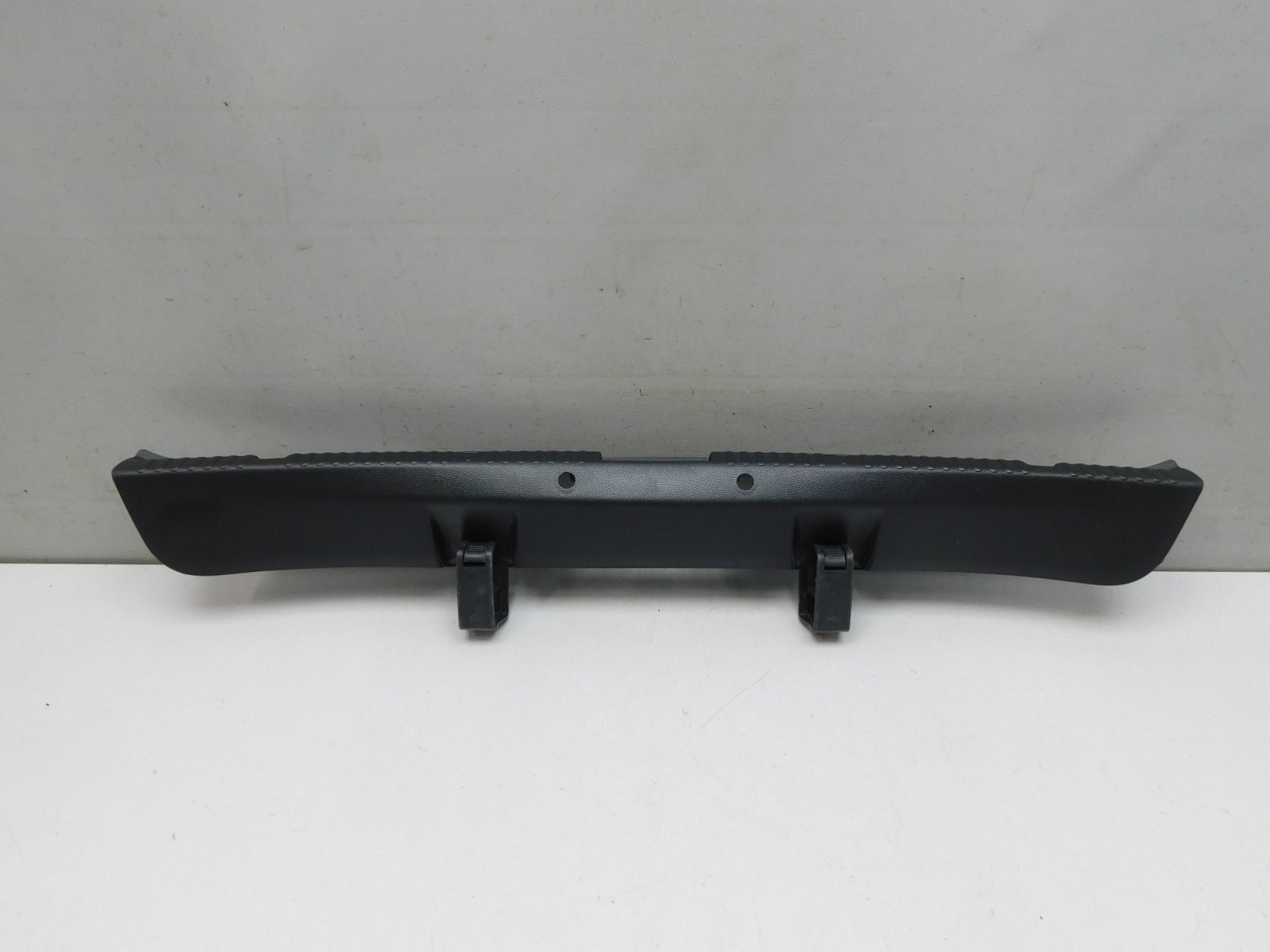 Обшивка багажника Skoda Rapid 2013-2020