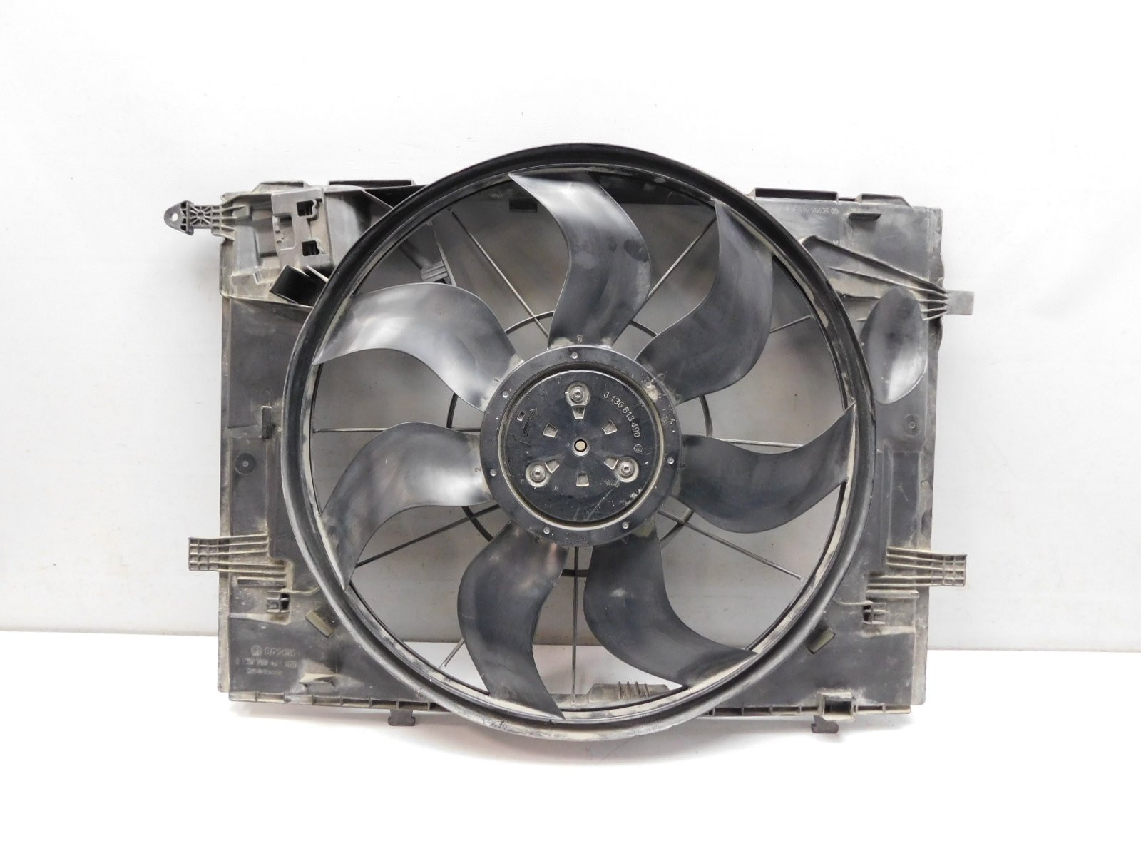 Диффузор радиатора Mercedes-Benz E-Klasse W213 2016>